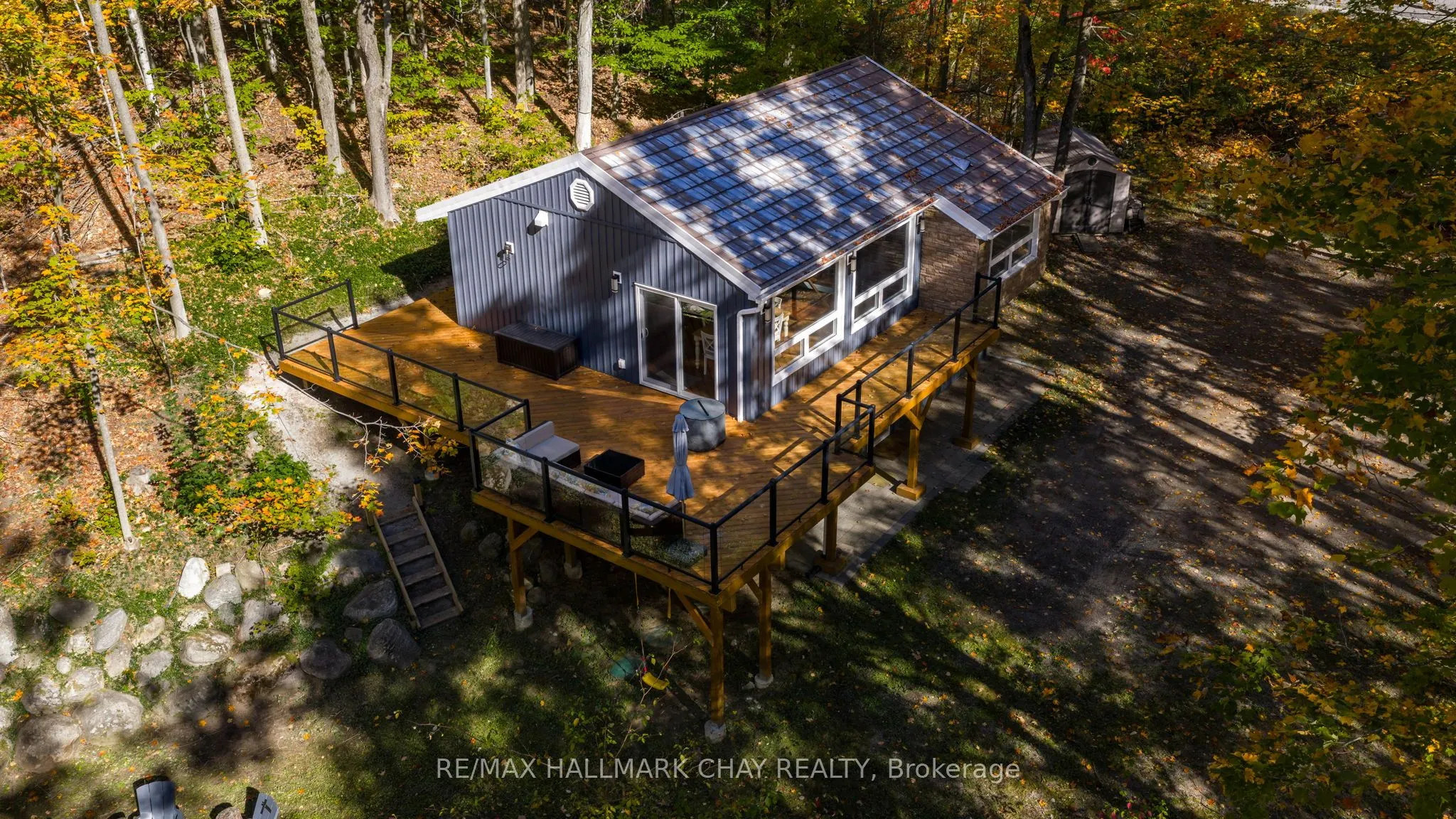 1 Iroquois Ridge