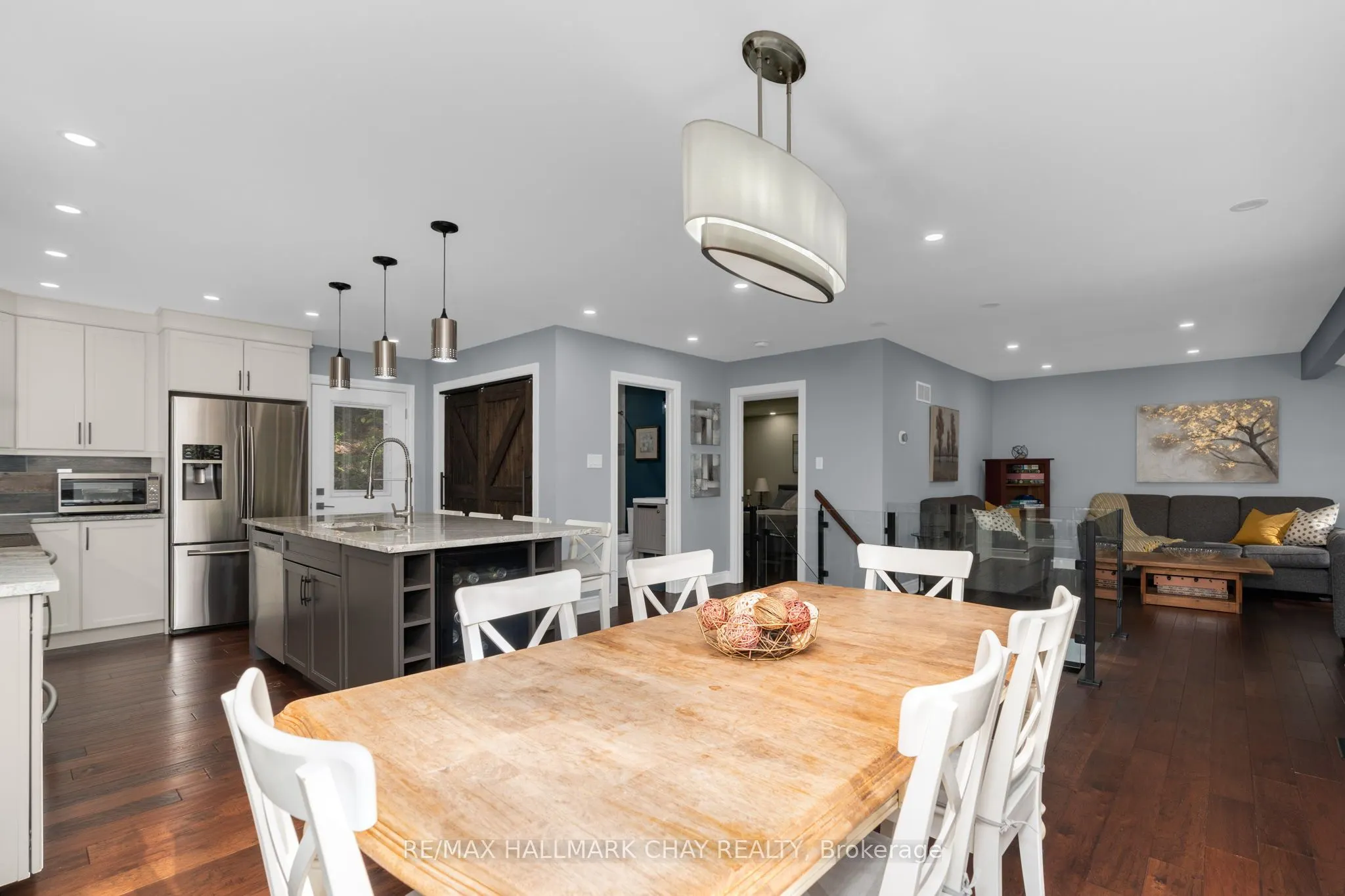 1 Iroquois Ridge