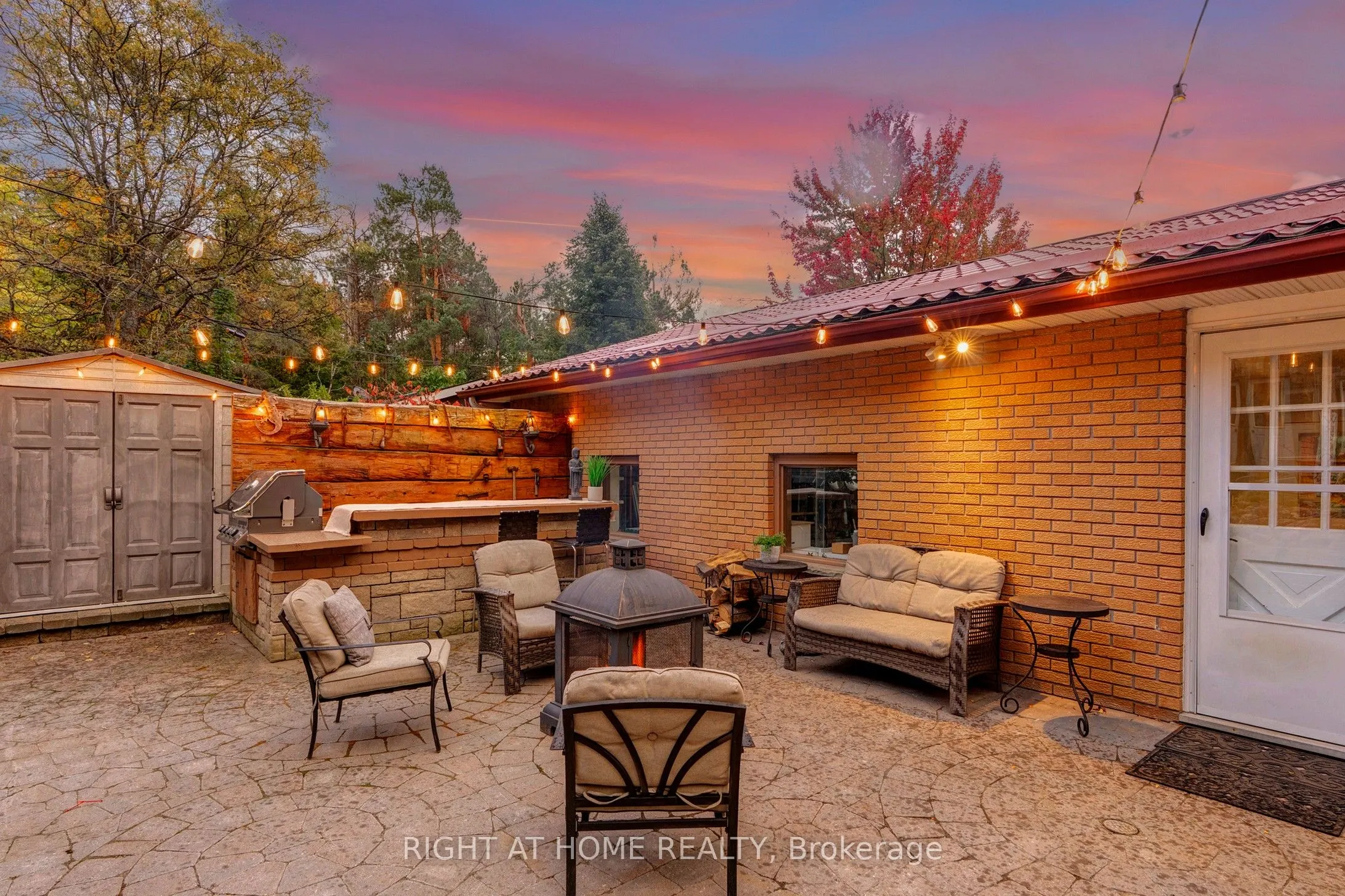 1243 Crossland Road
