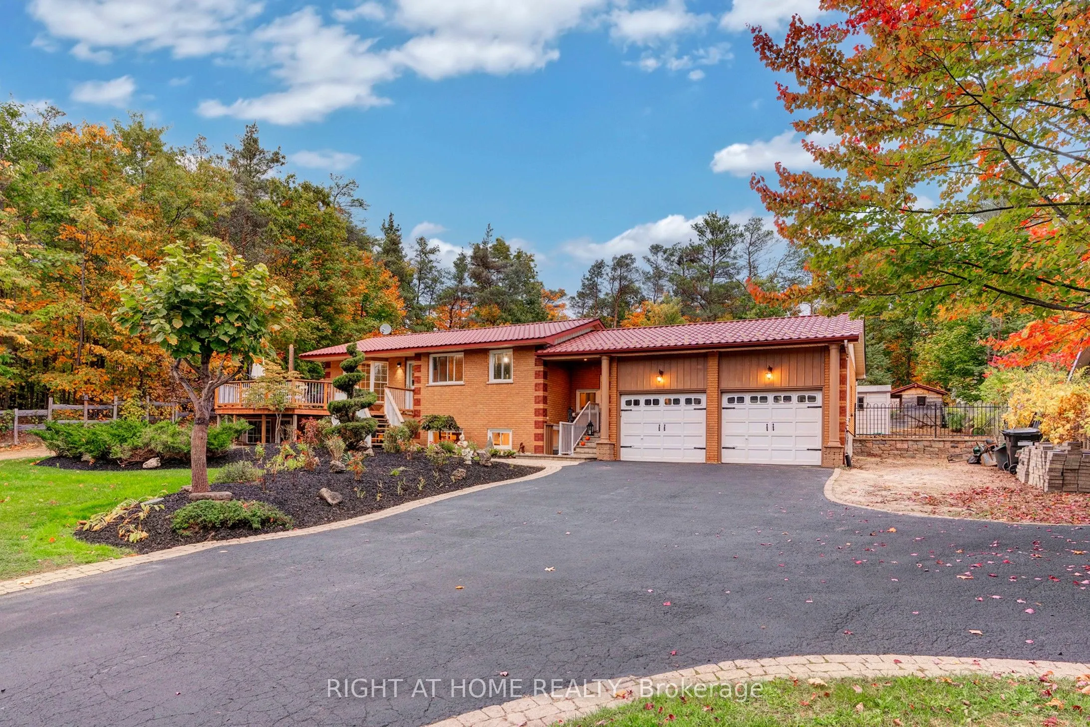 1243 Crossland Road