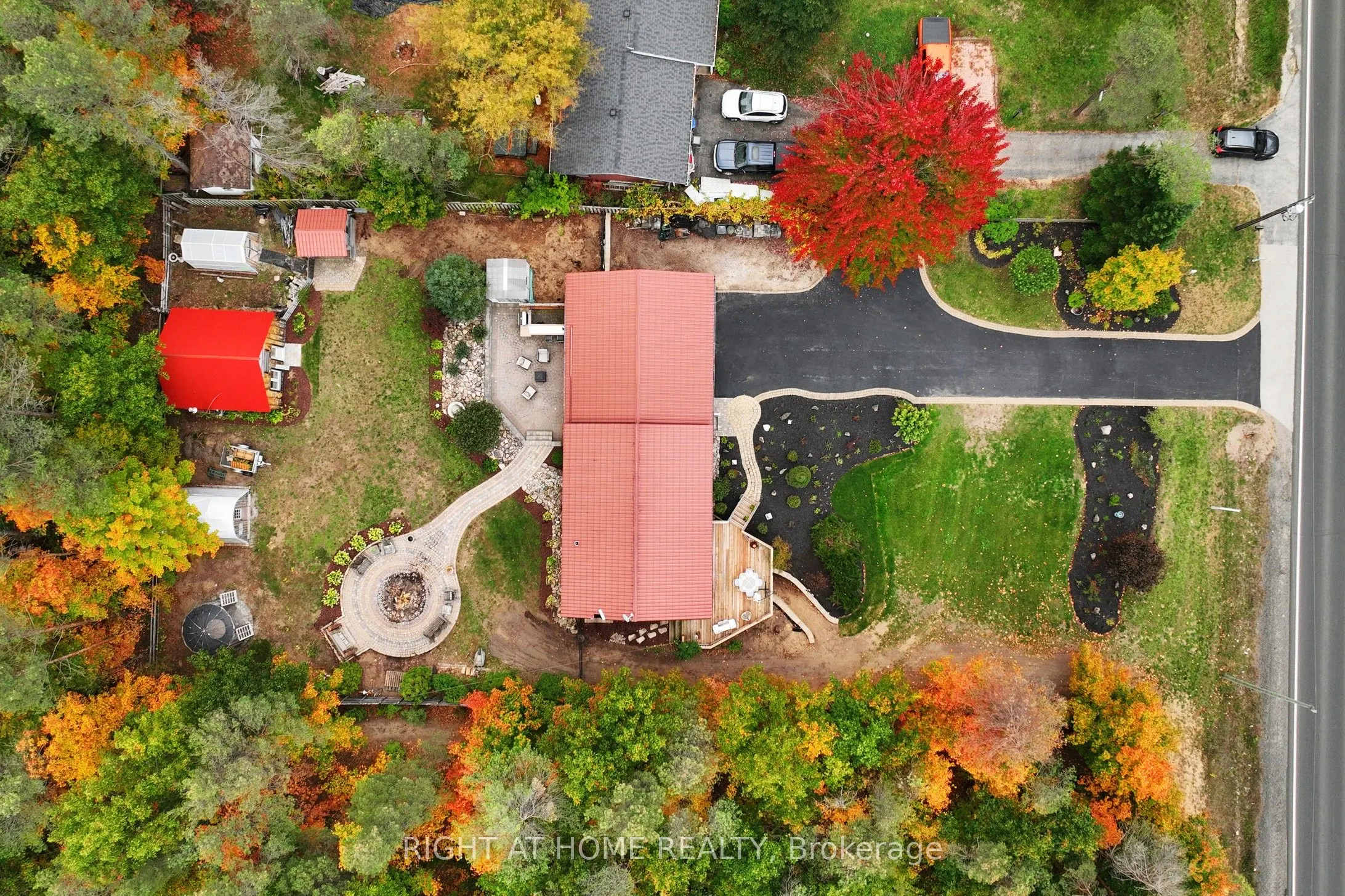 1243 Crossland Road
