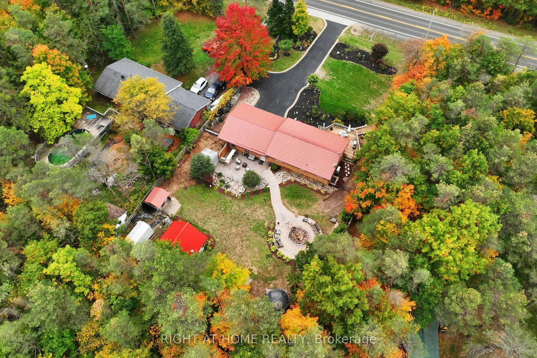 1243 Crossland Road