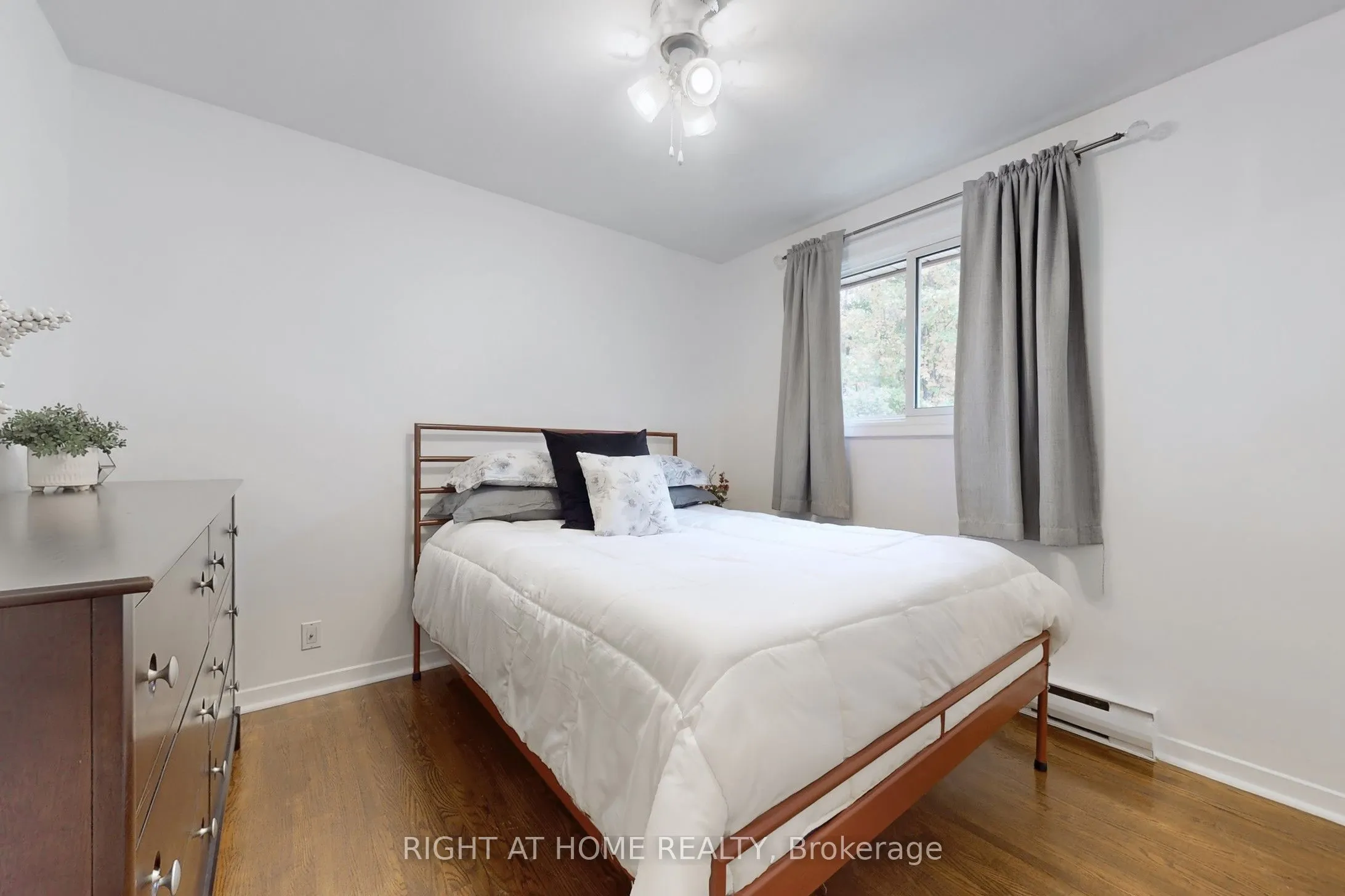 1243 Crossland Road