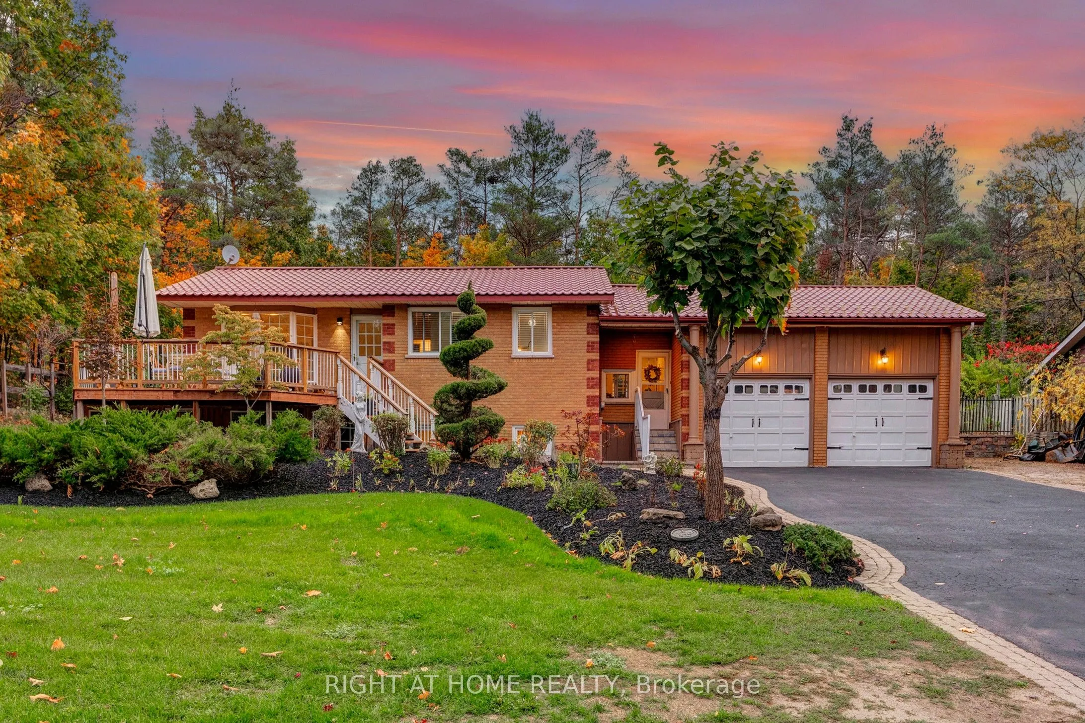 1243 Crossland Road