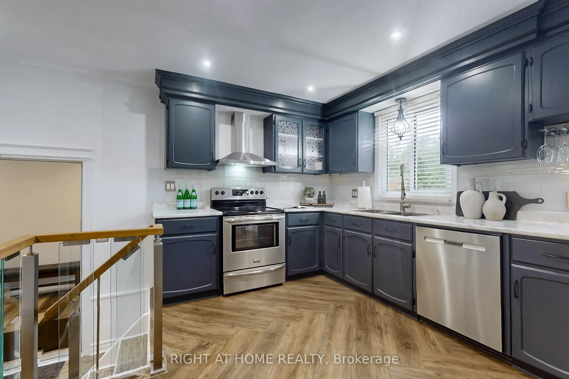 1243 Crossland Road