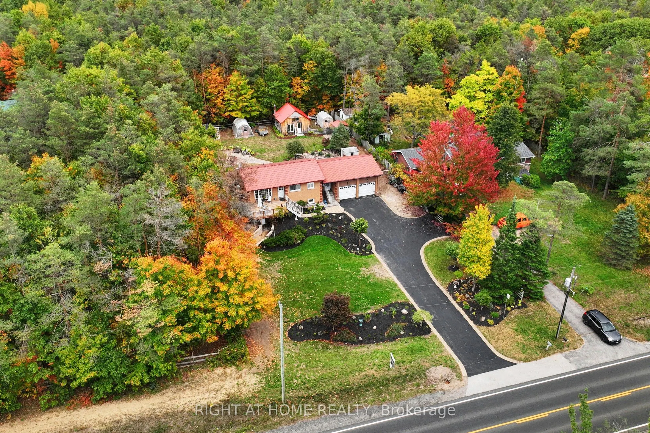 1243 Crossland Road