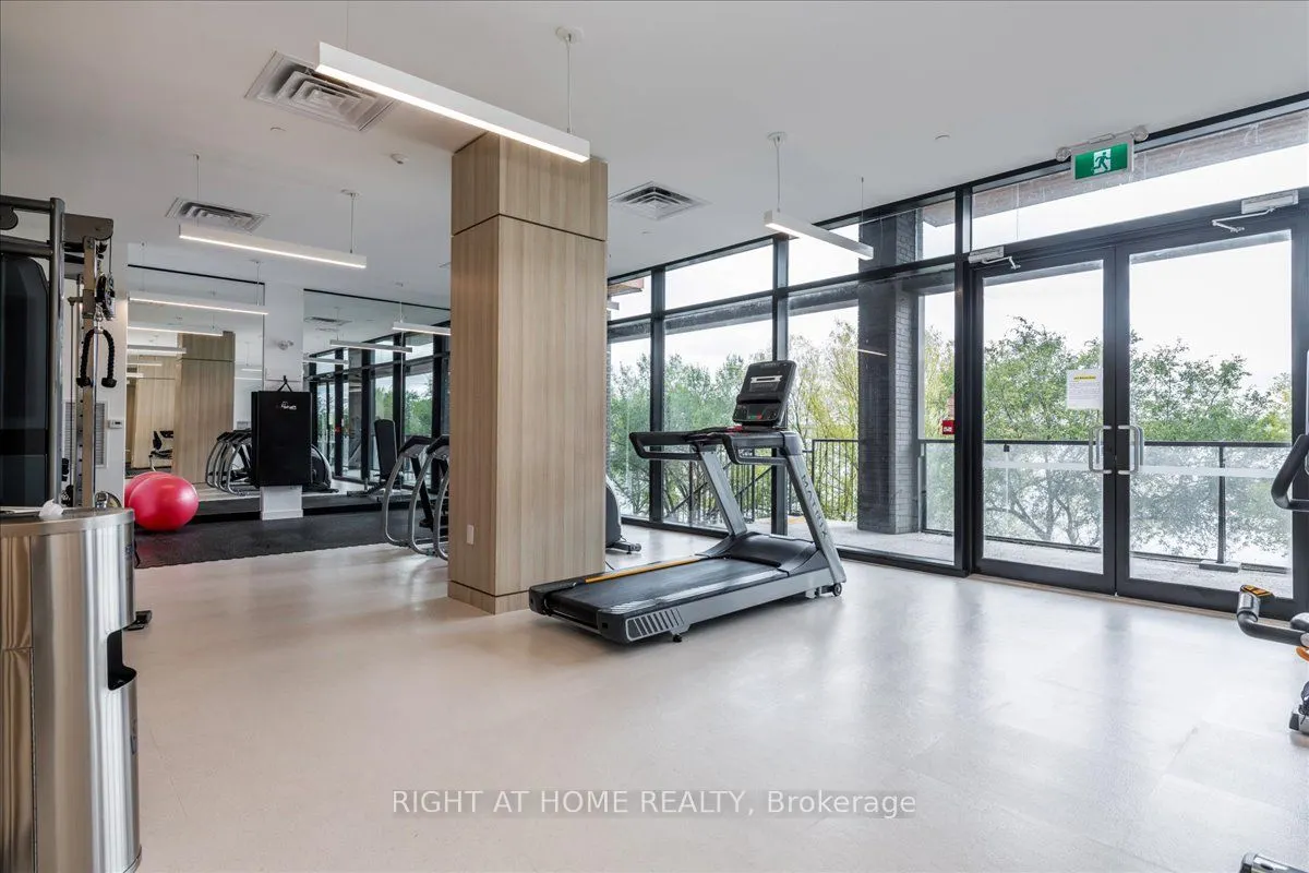 185 Dunlop Street E, #517