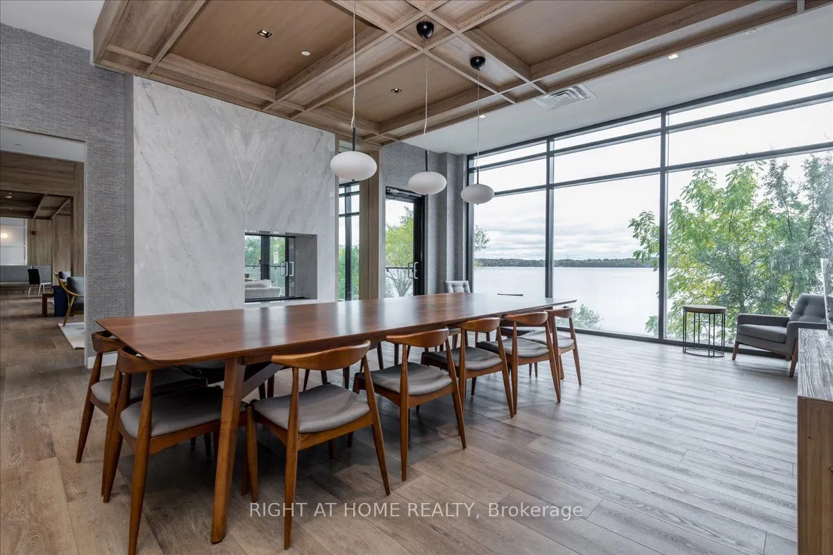185 Dunlop Street E, #517