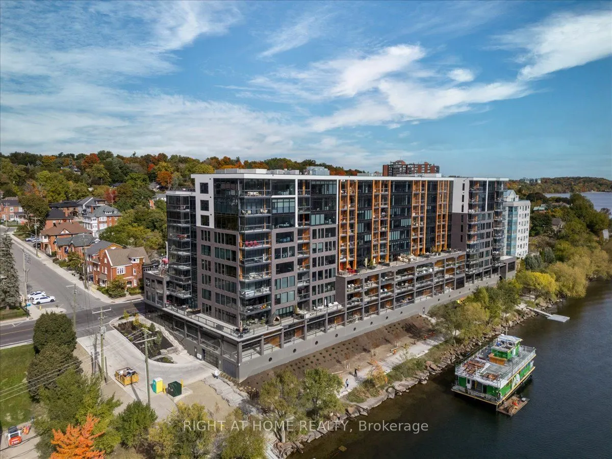 185 Dunlop Street E, #517