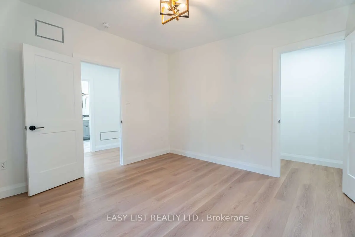 14 Eagle Road