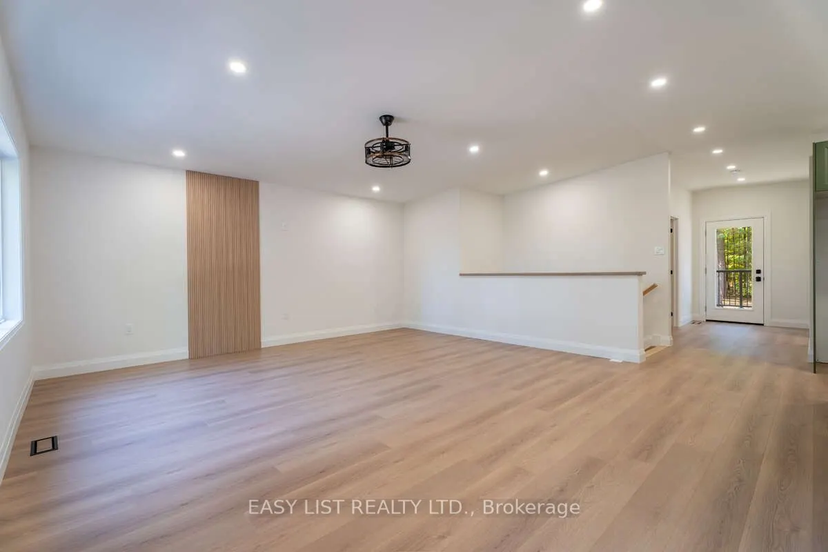 14 Eagle Road