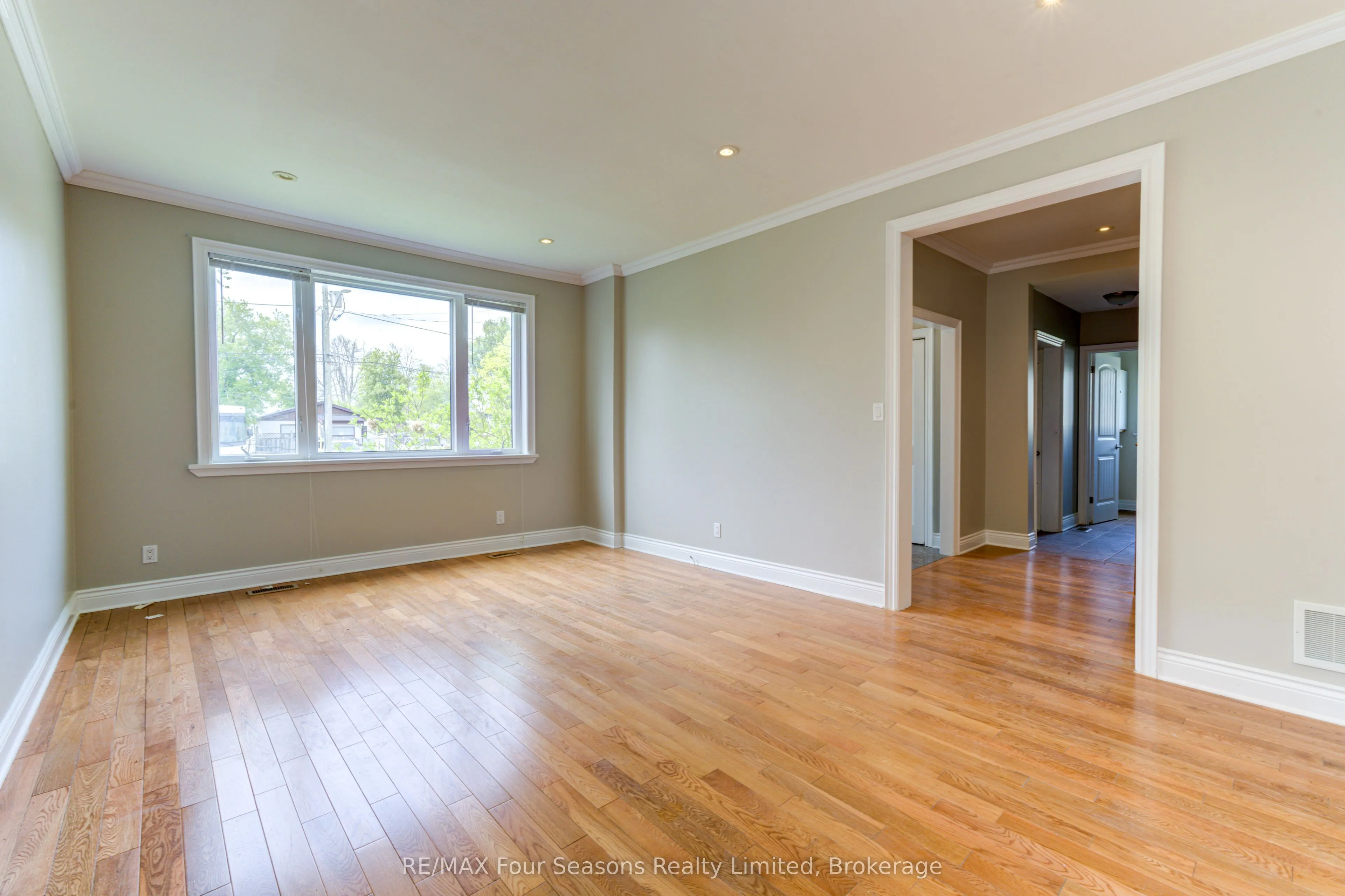 243 River Road E
