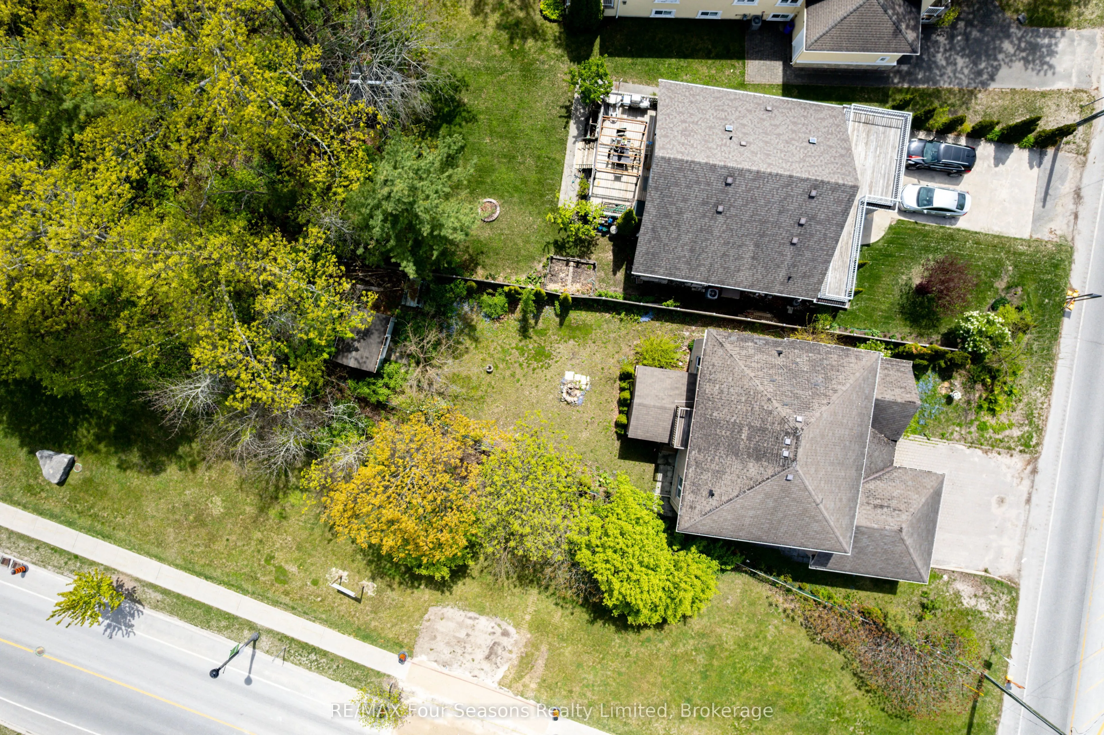 243 River Road E