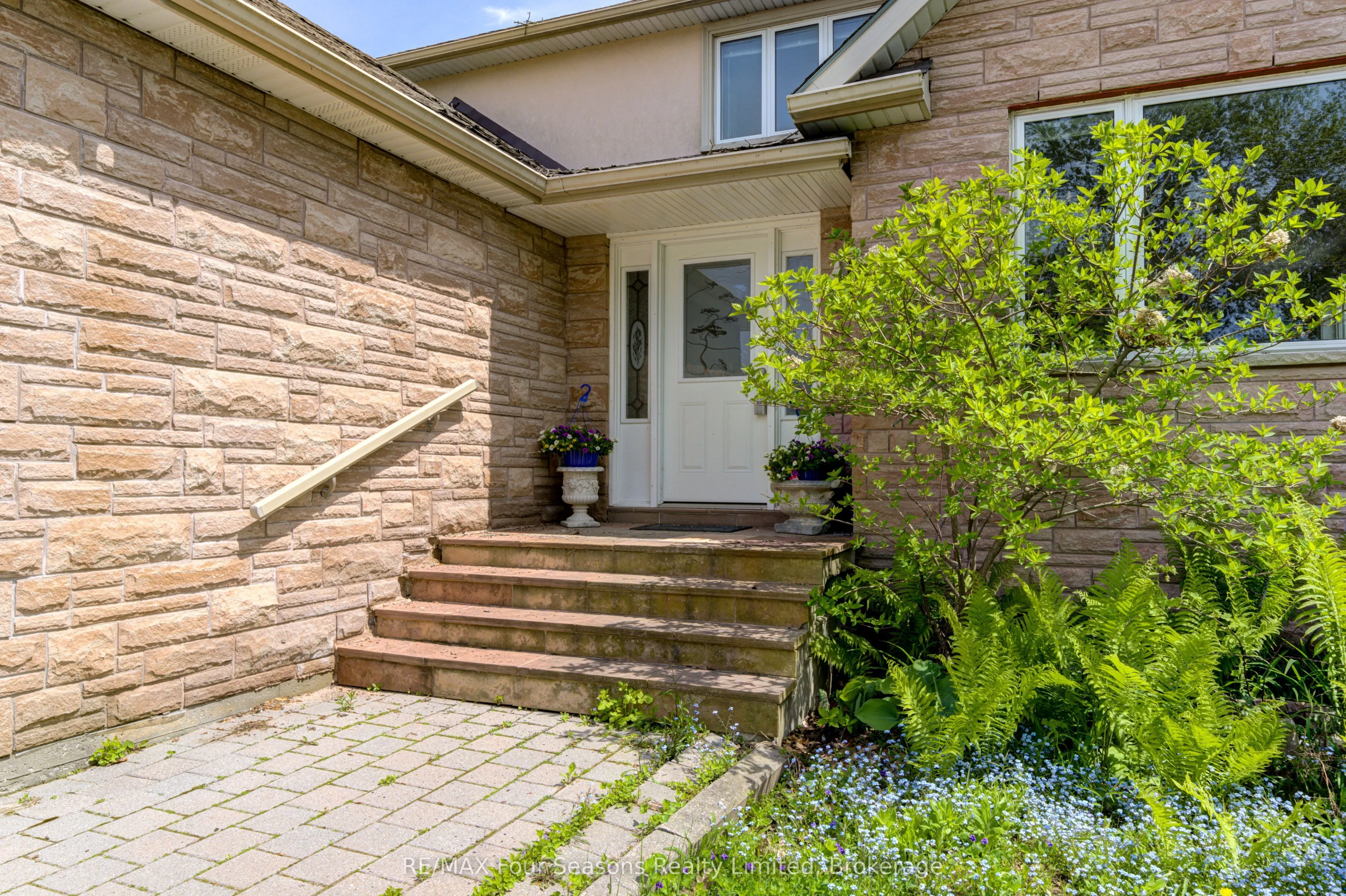 243 River Road E