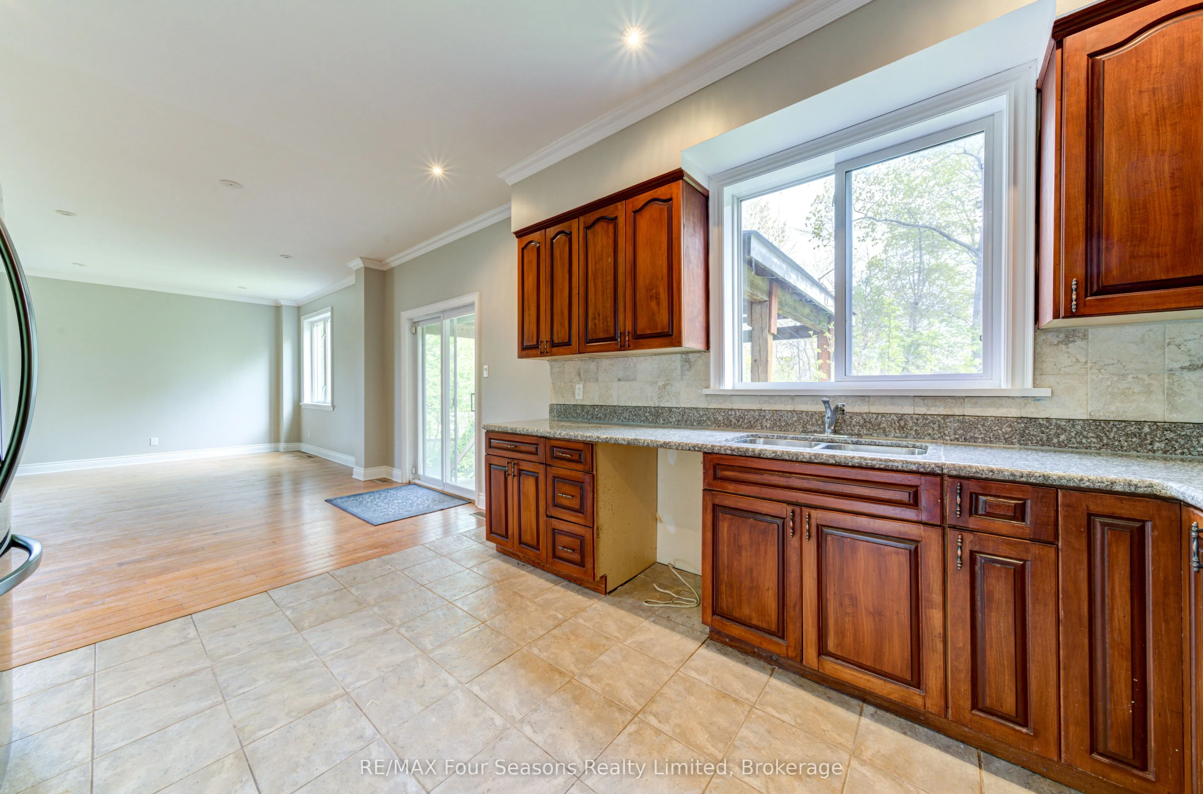 243 River Road E