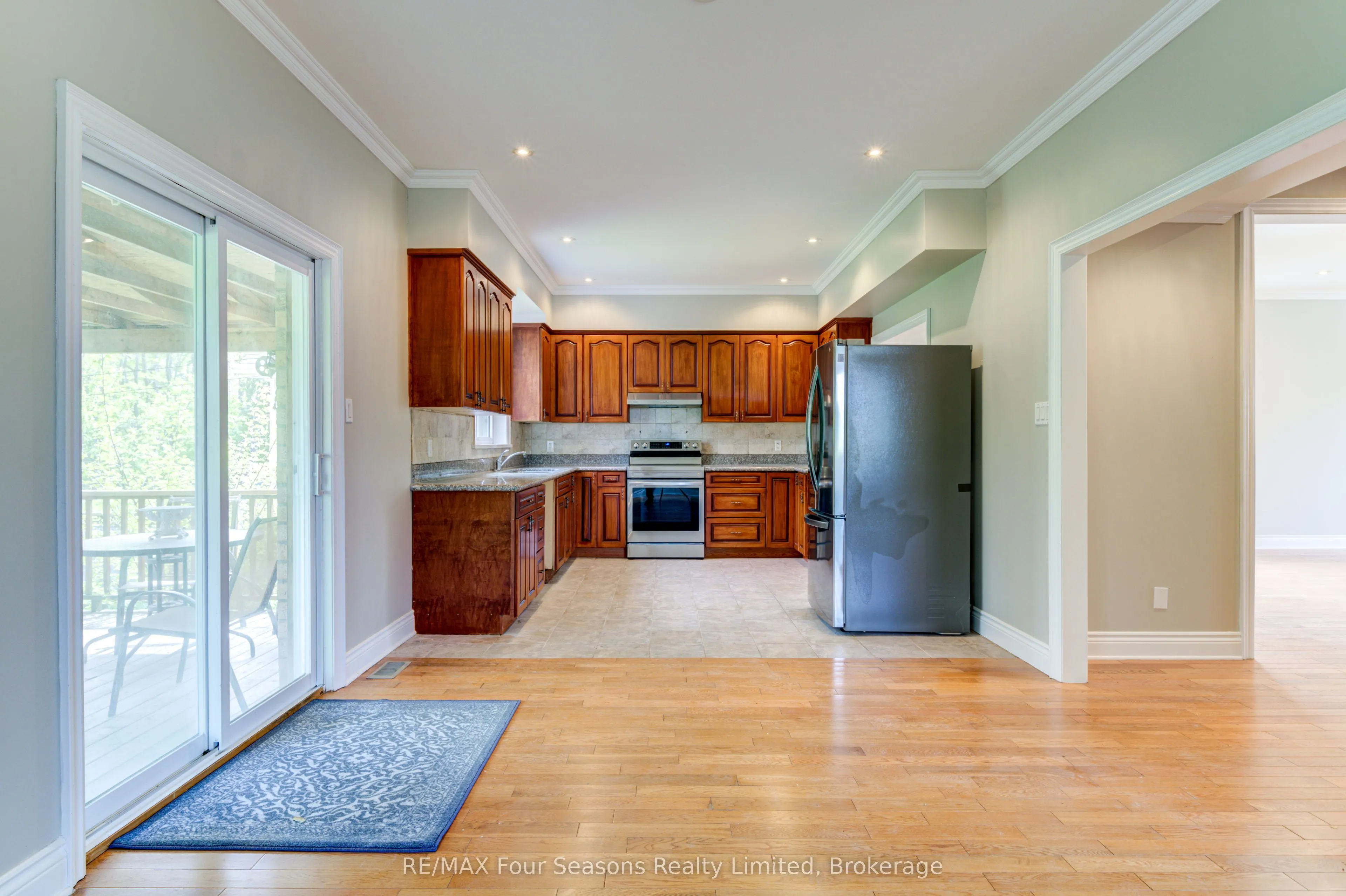 243 River Road E