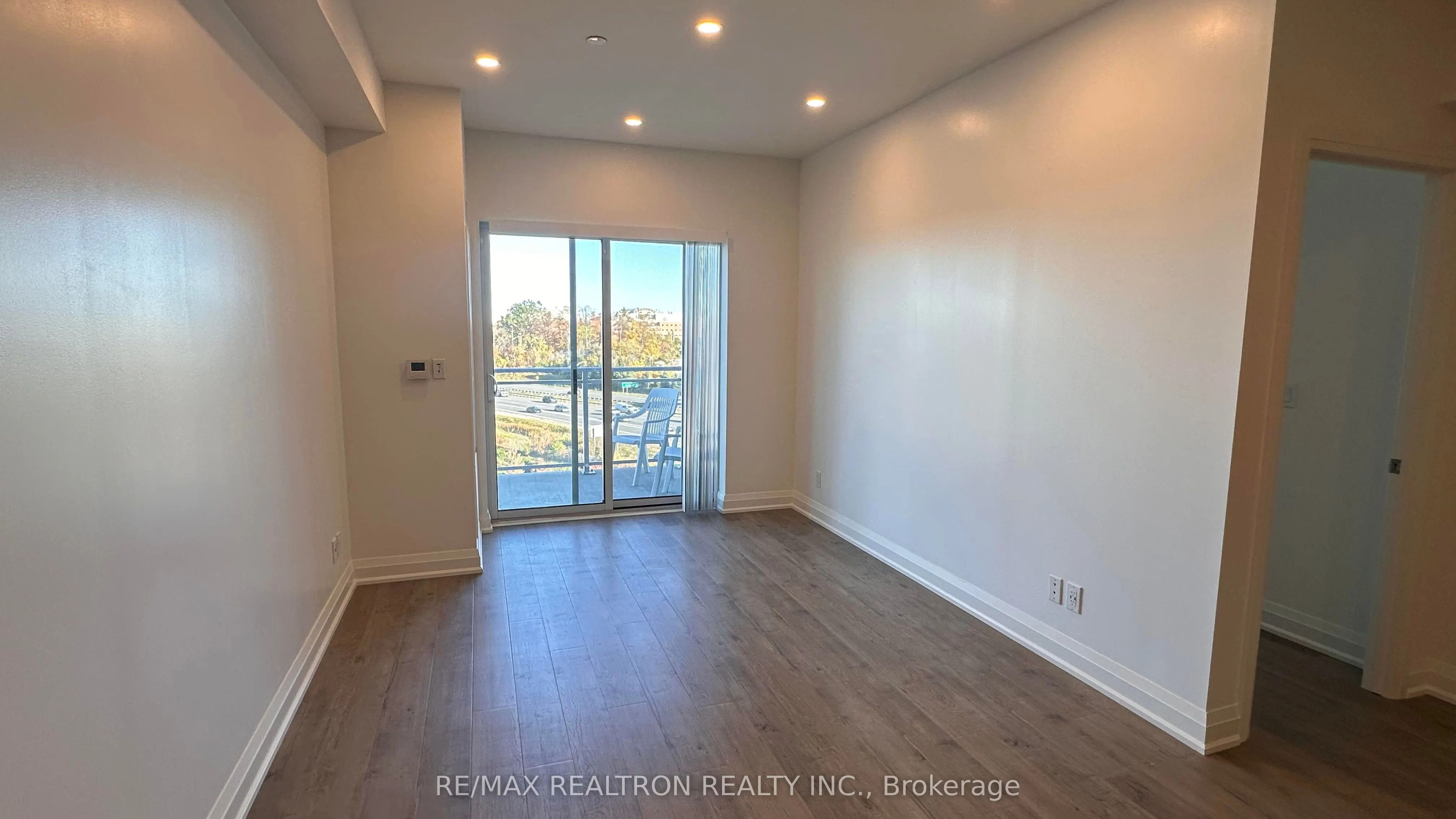 58 Lakeside Terrace N, #1108
