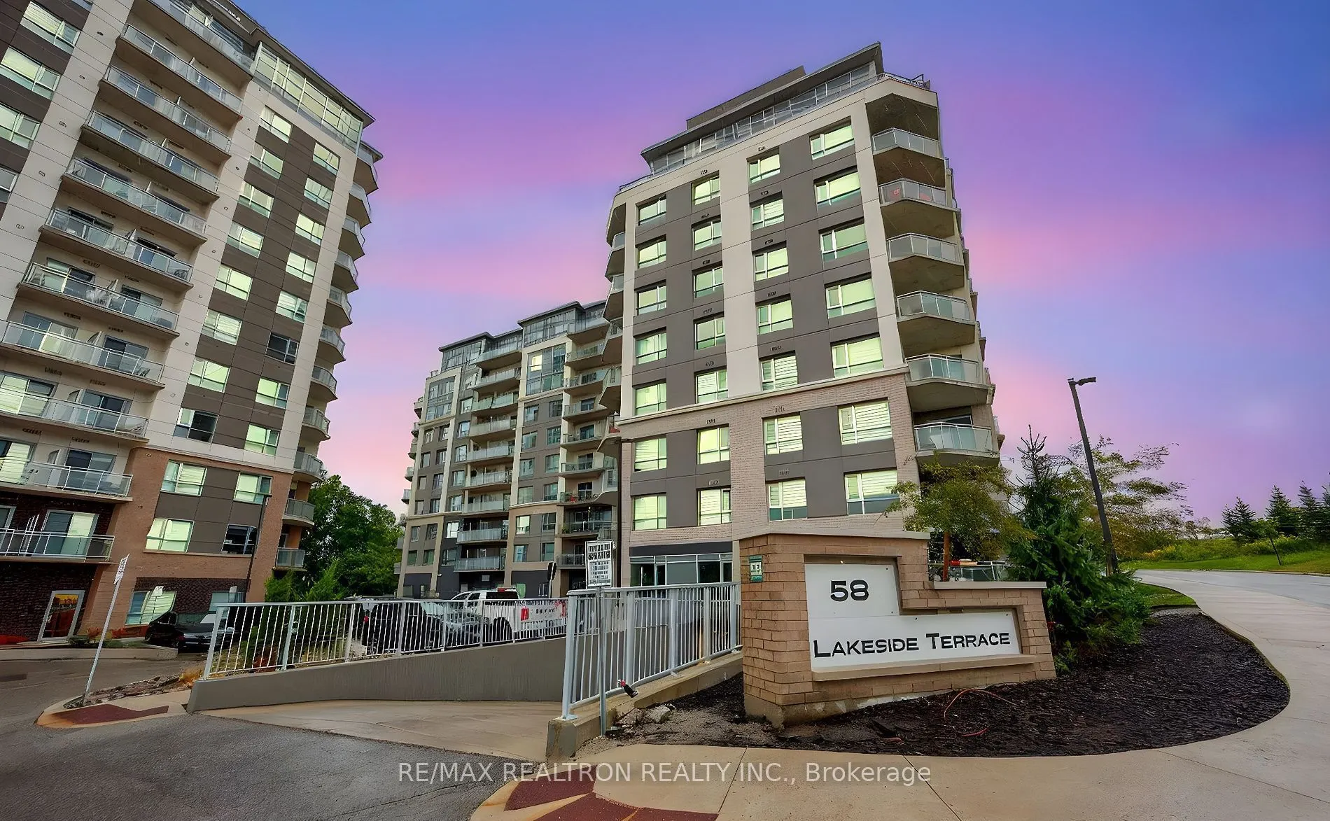 58 Lakeside Terrace N, #1108