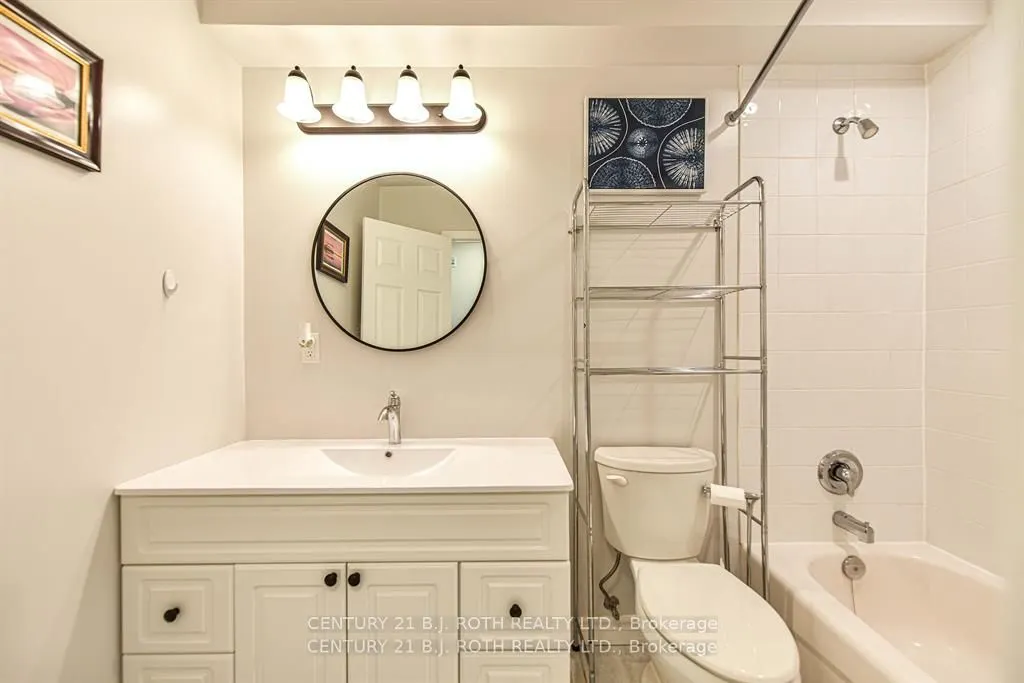 125 BOND Street, #302