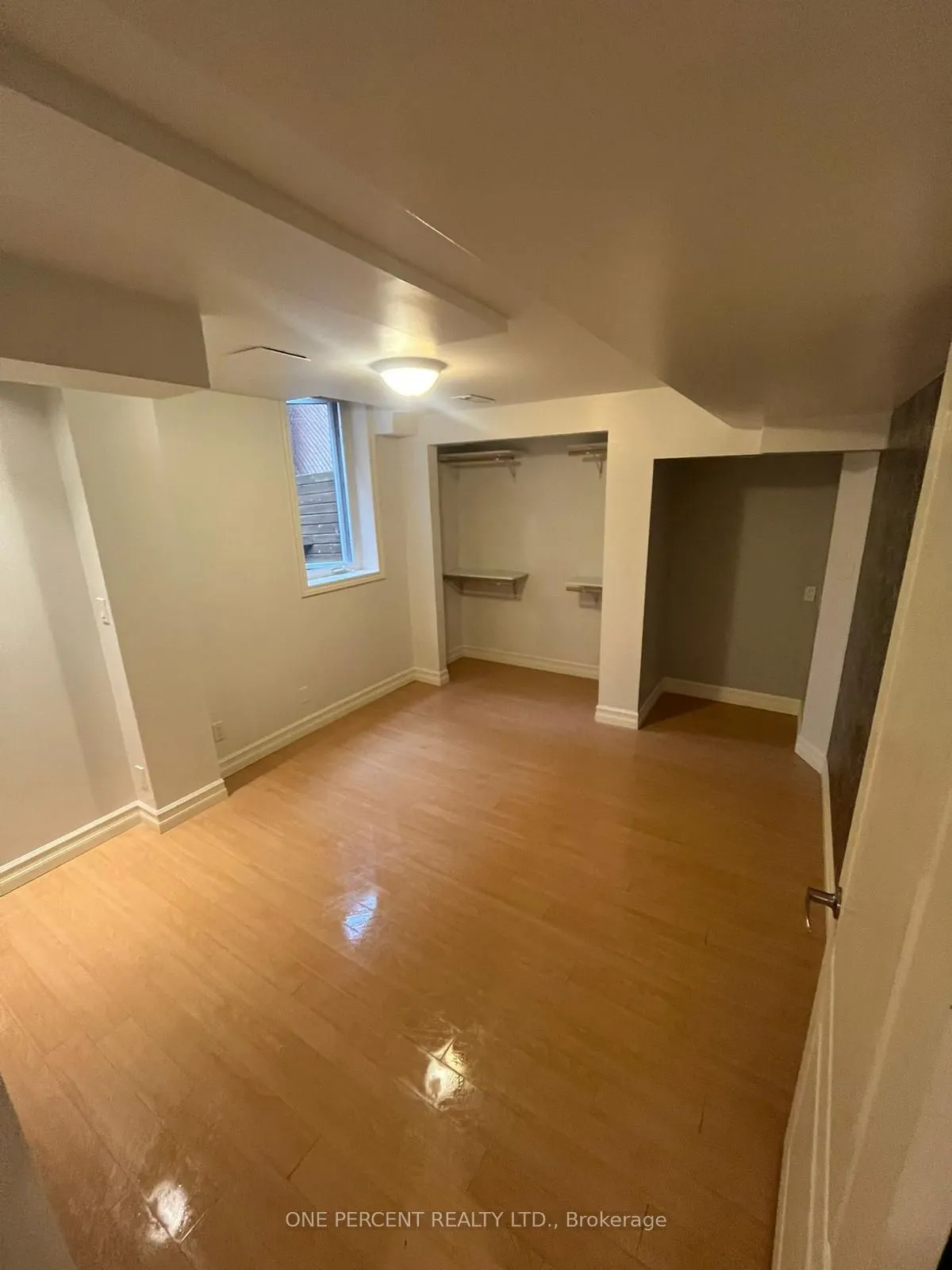 10 ROYAL PARK Boulevard