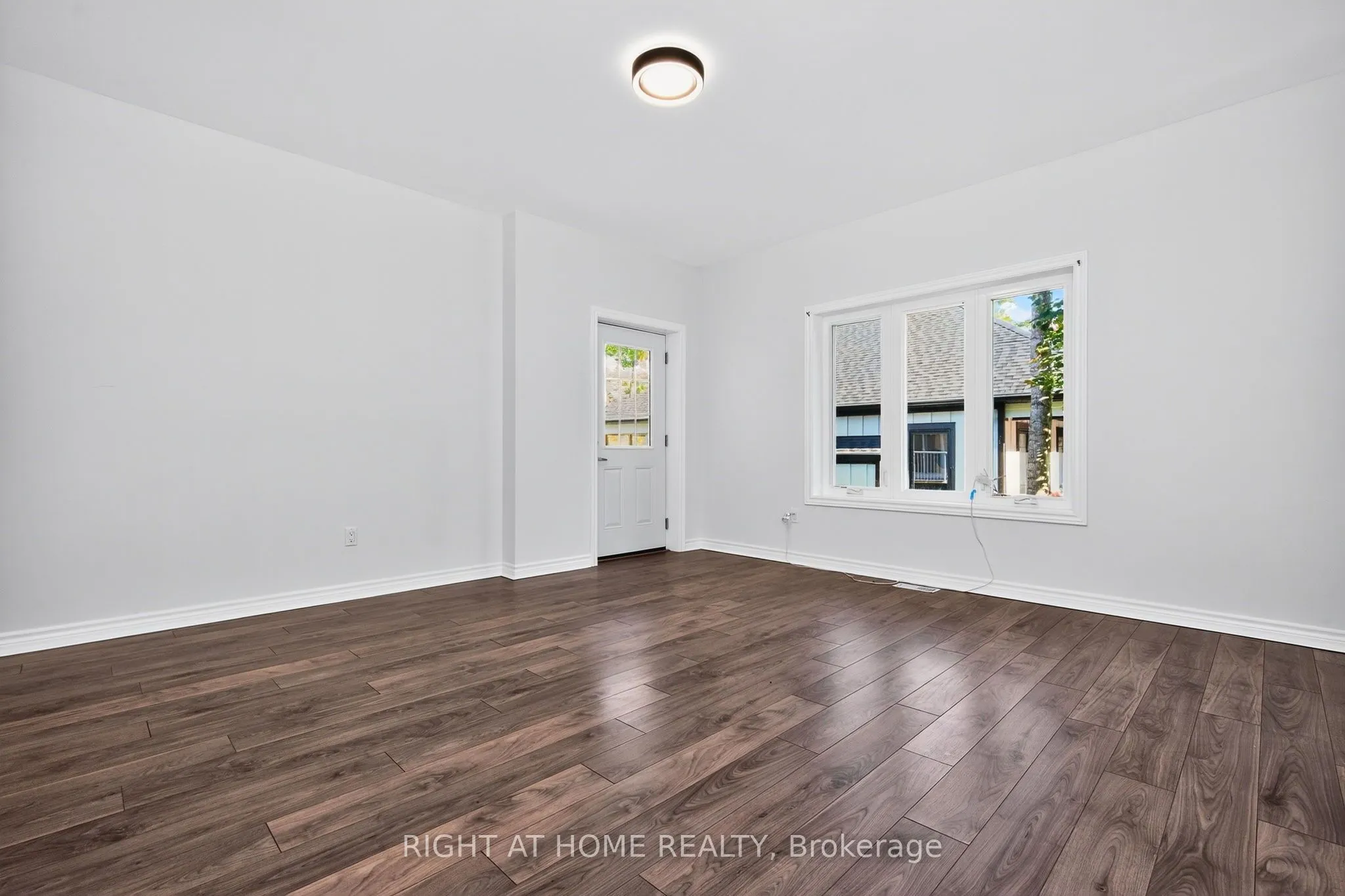 50 Breithaupt Crescent