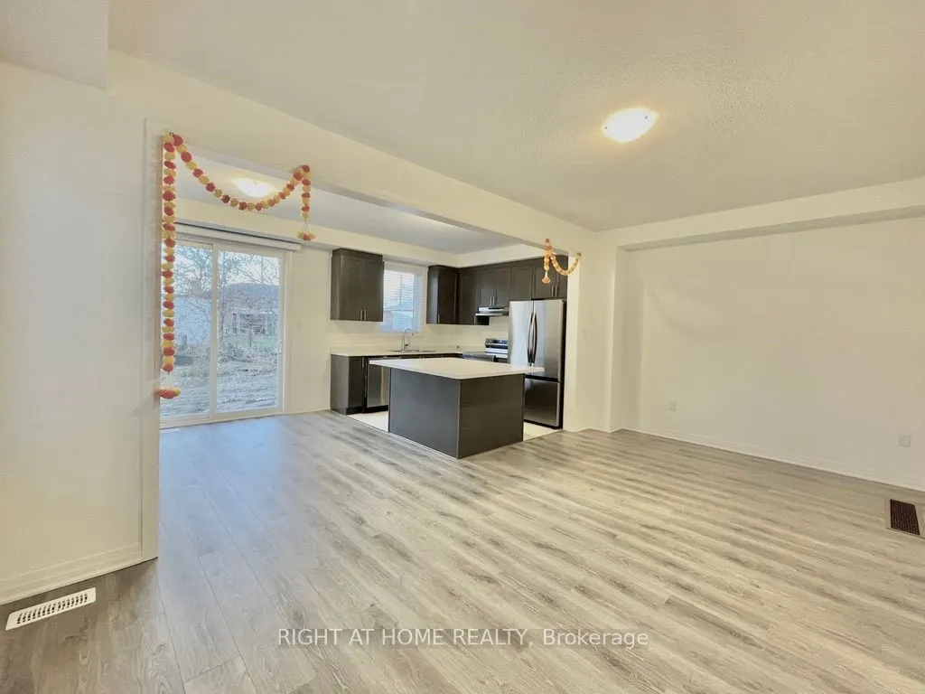 65 Kirkwood Way