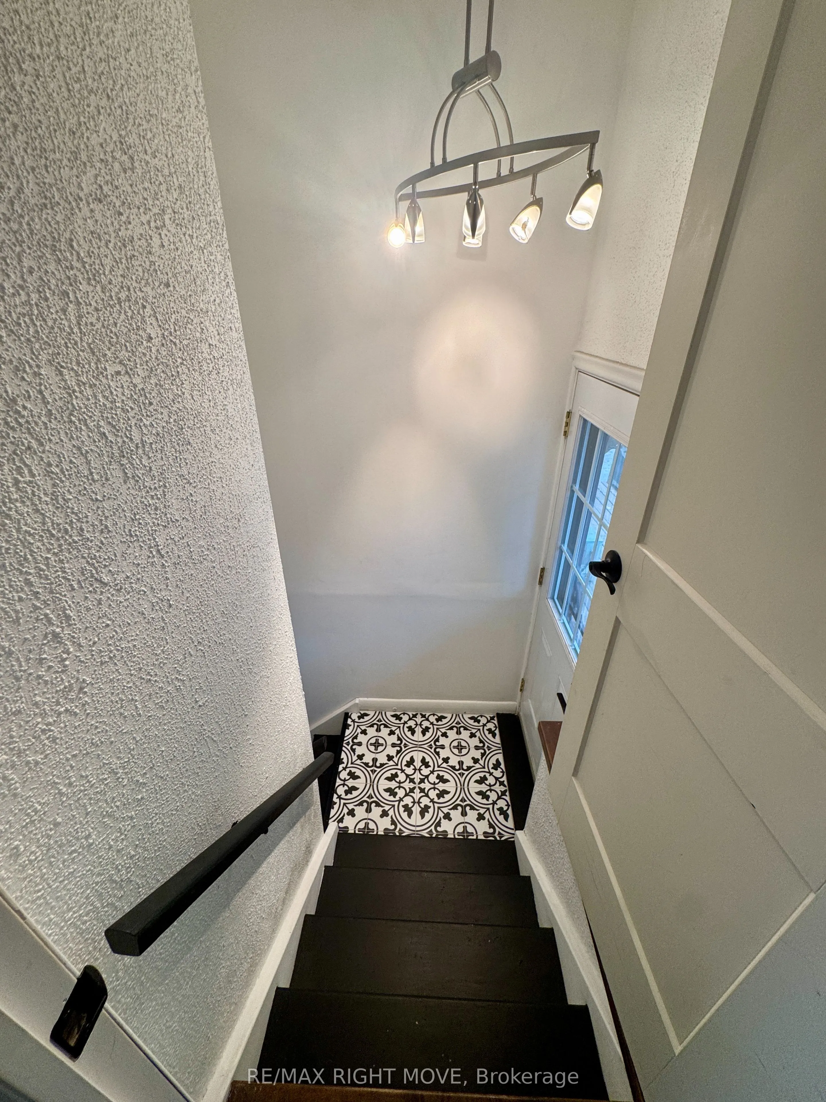 234 Oak Street