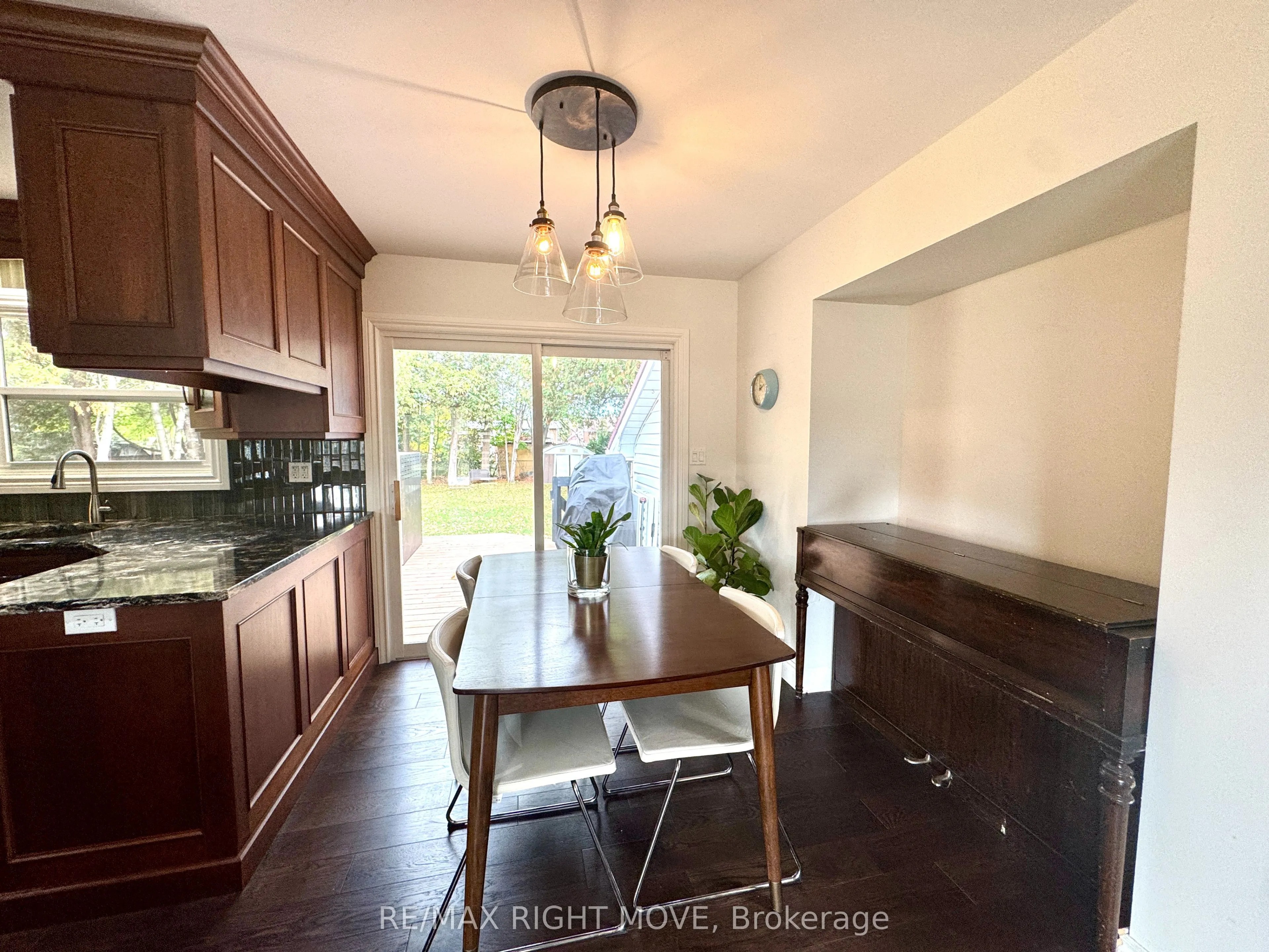 234 Oak Street