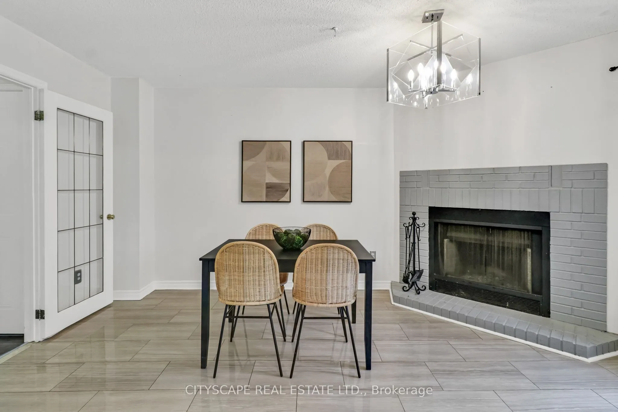 79 Weatherup Crescent
