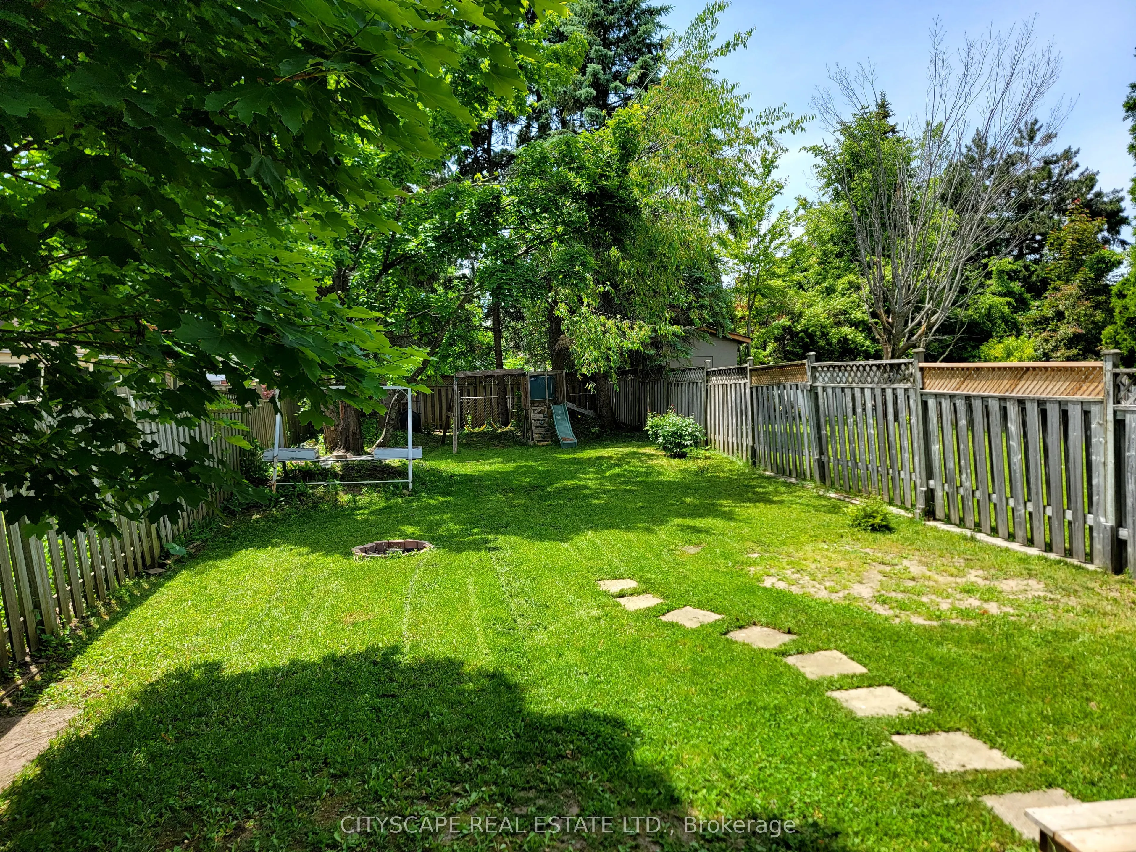 79 Weatherup Crescent