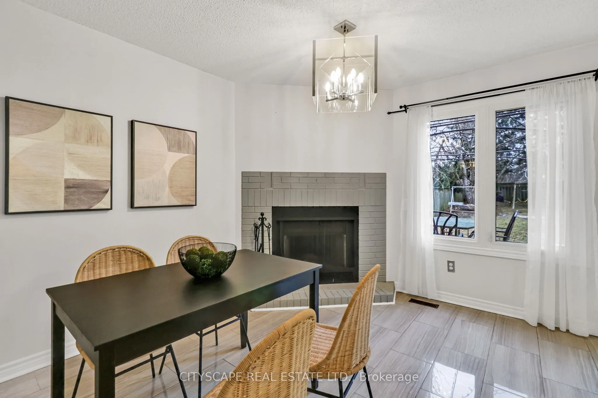 79 Weatherup Crescent