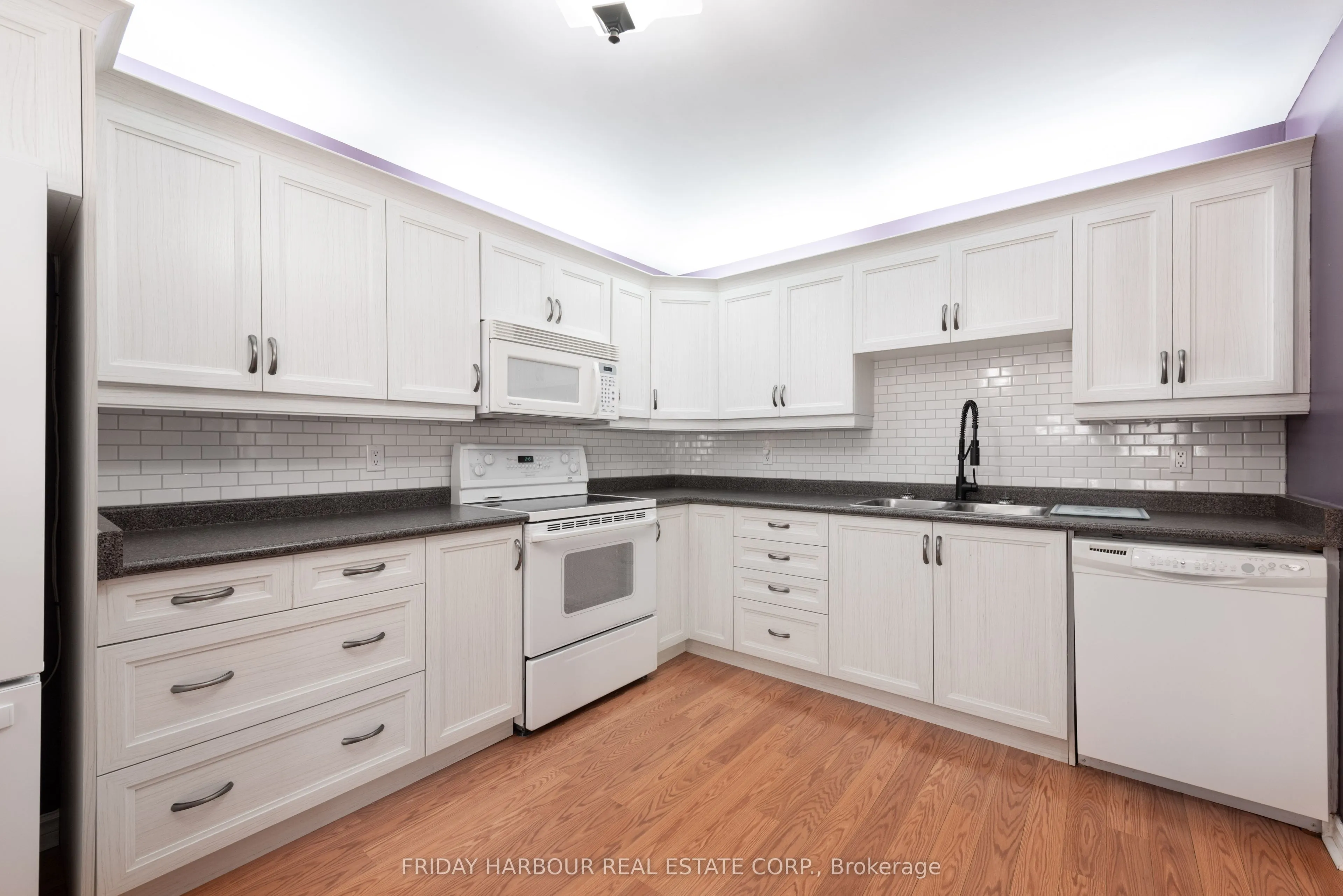 131 Clapperton Street, #206