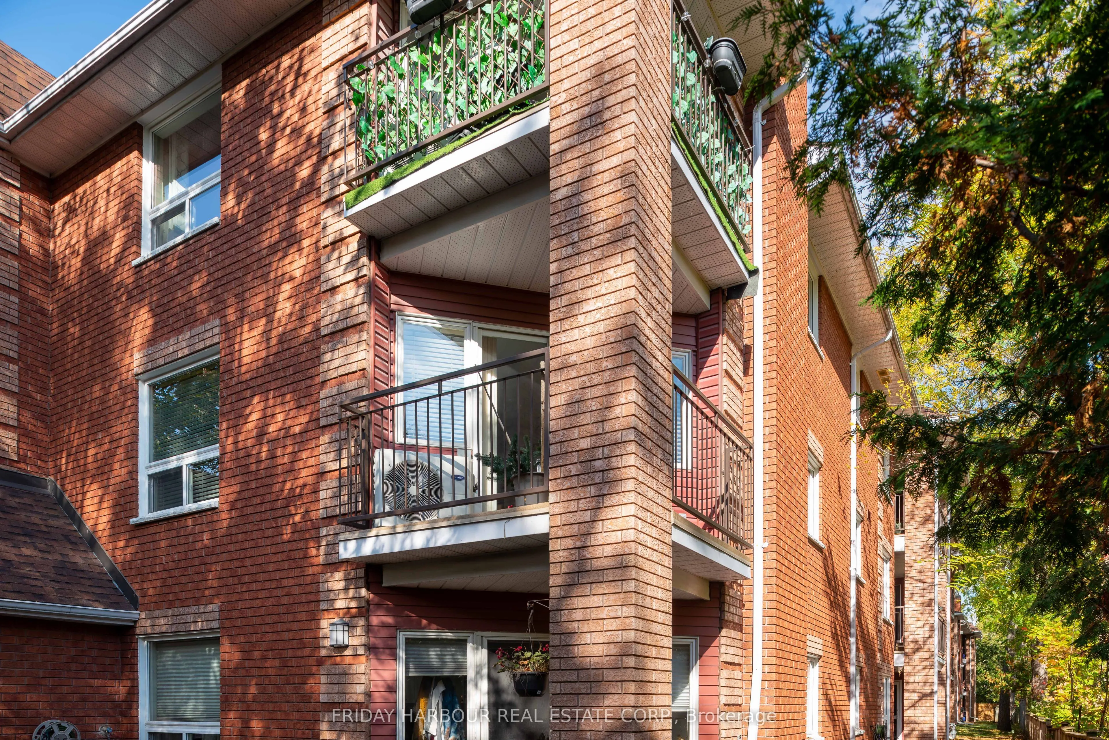 131 Clapperton Street, #206