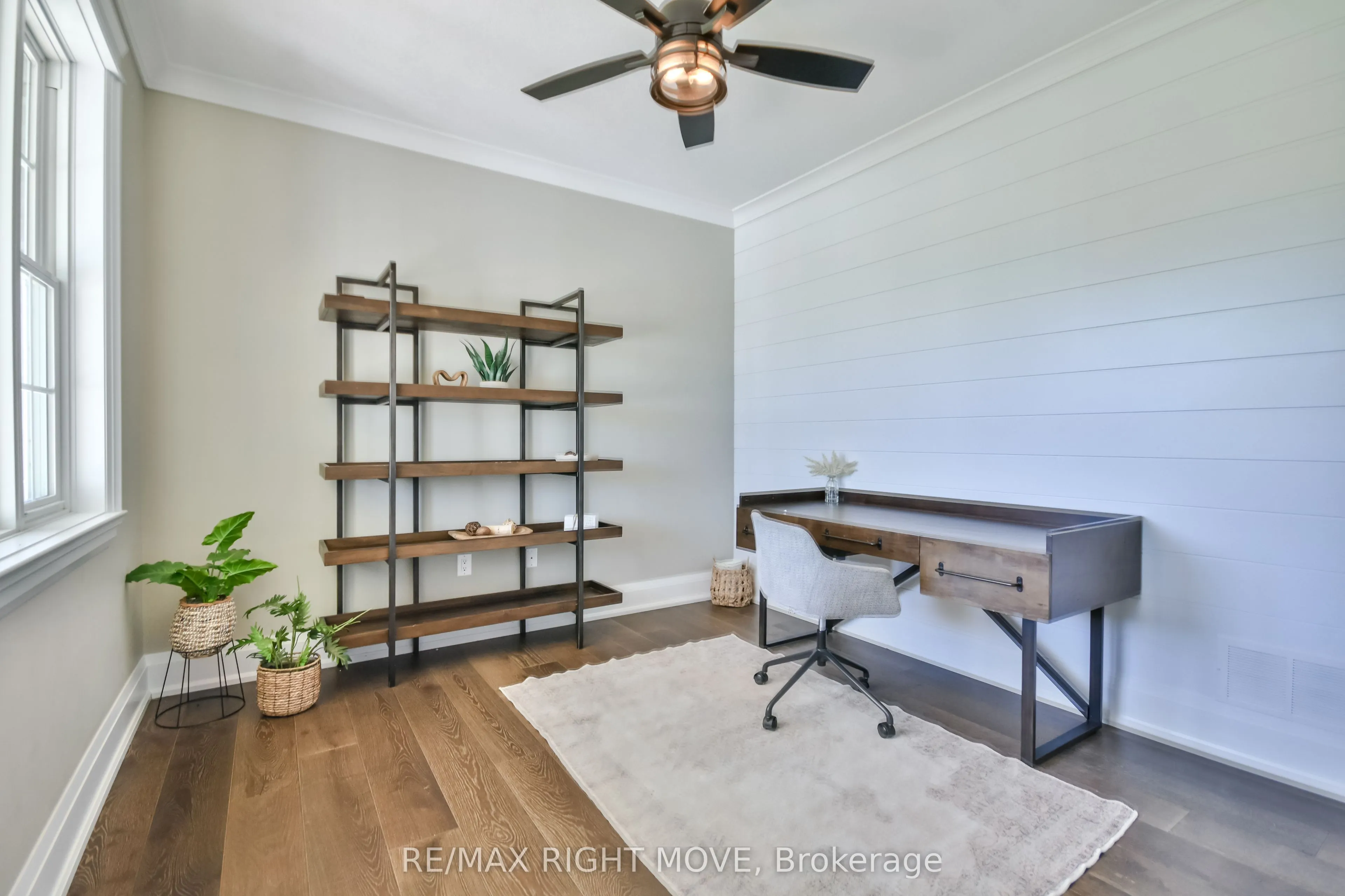 2448 Stockdale Road