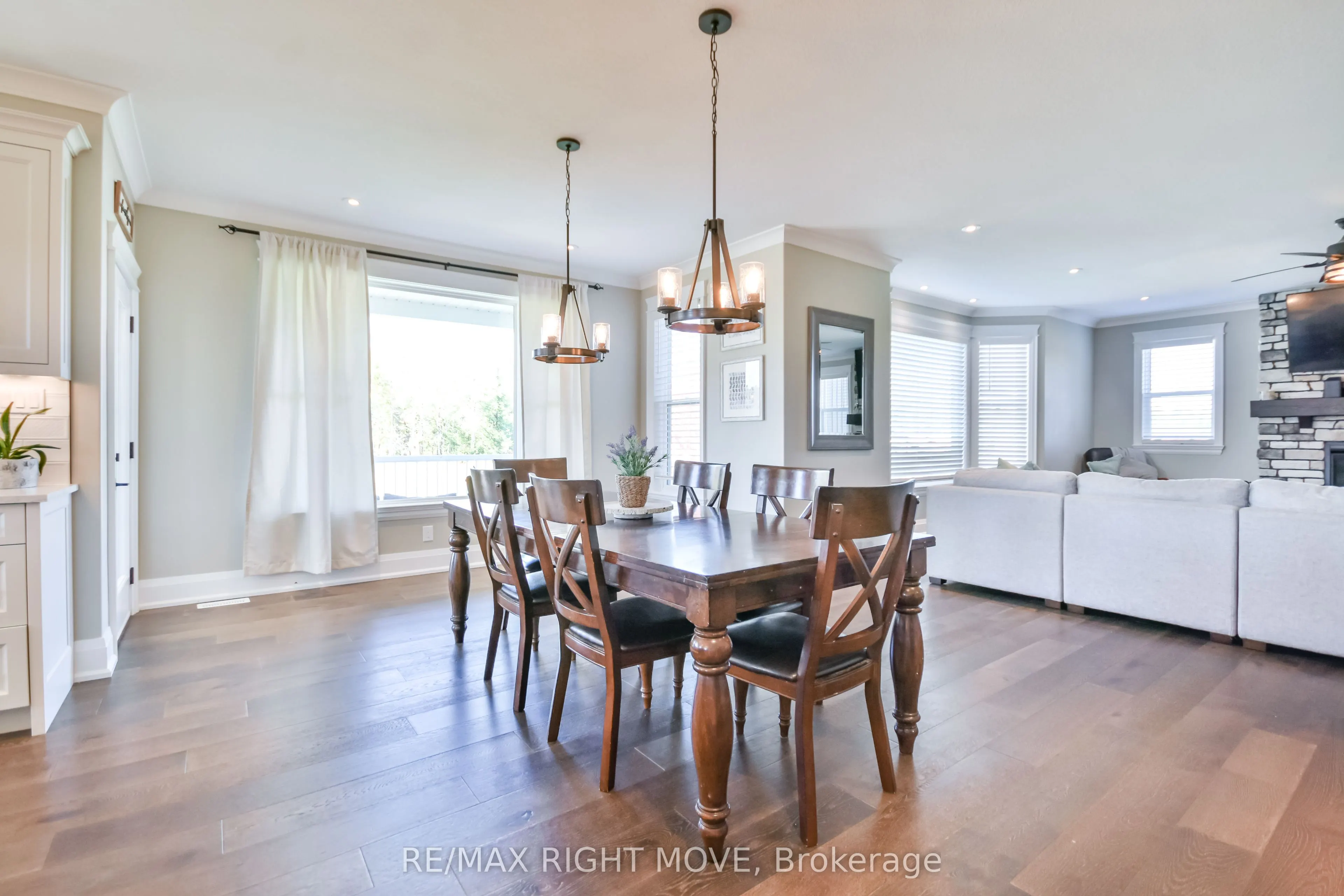 2448 Stockdale Road