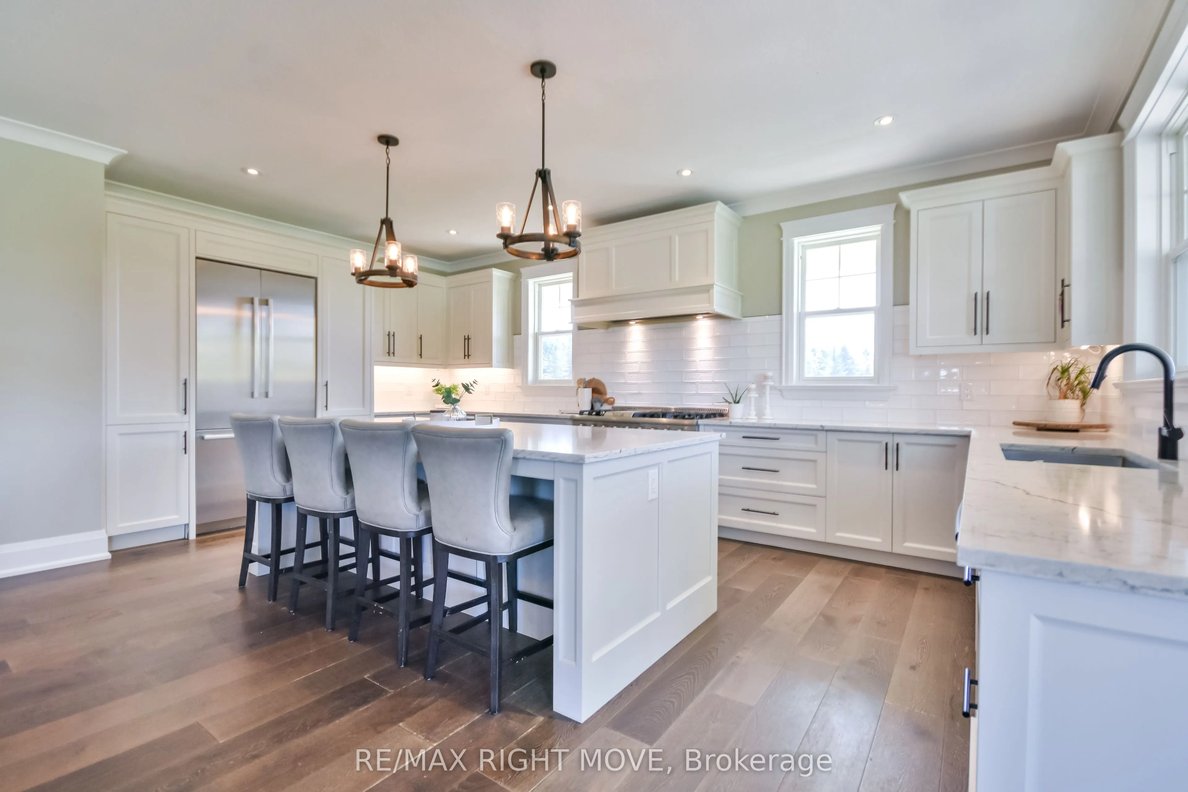 2448 Stockdale Road