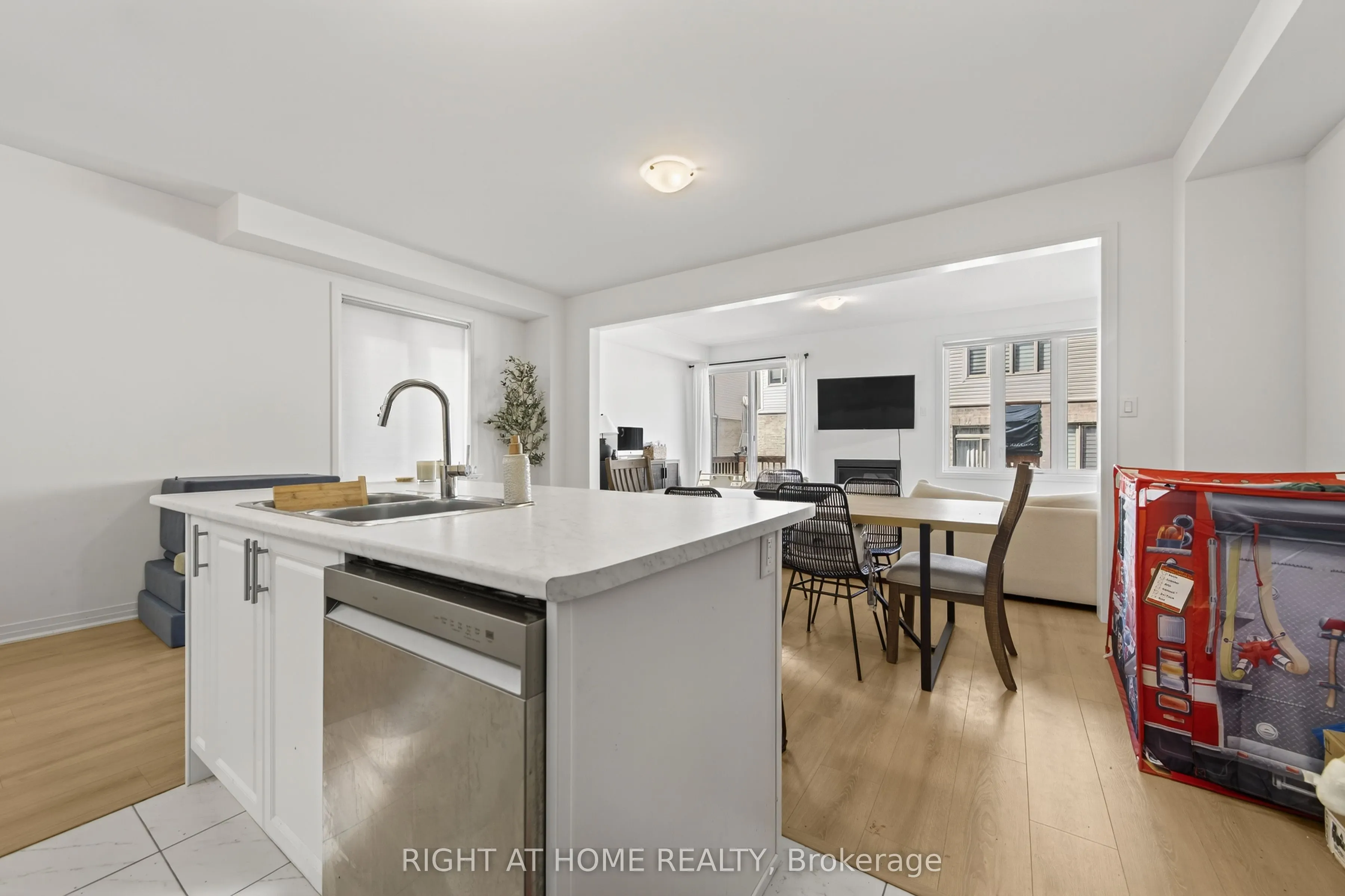 86 West Oak Trail