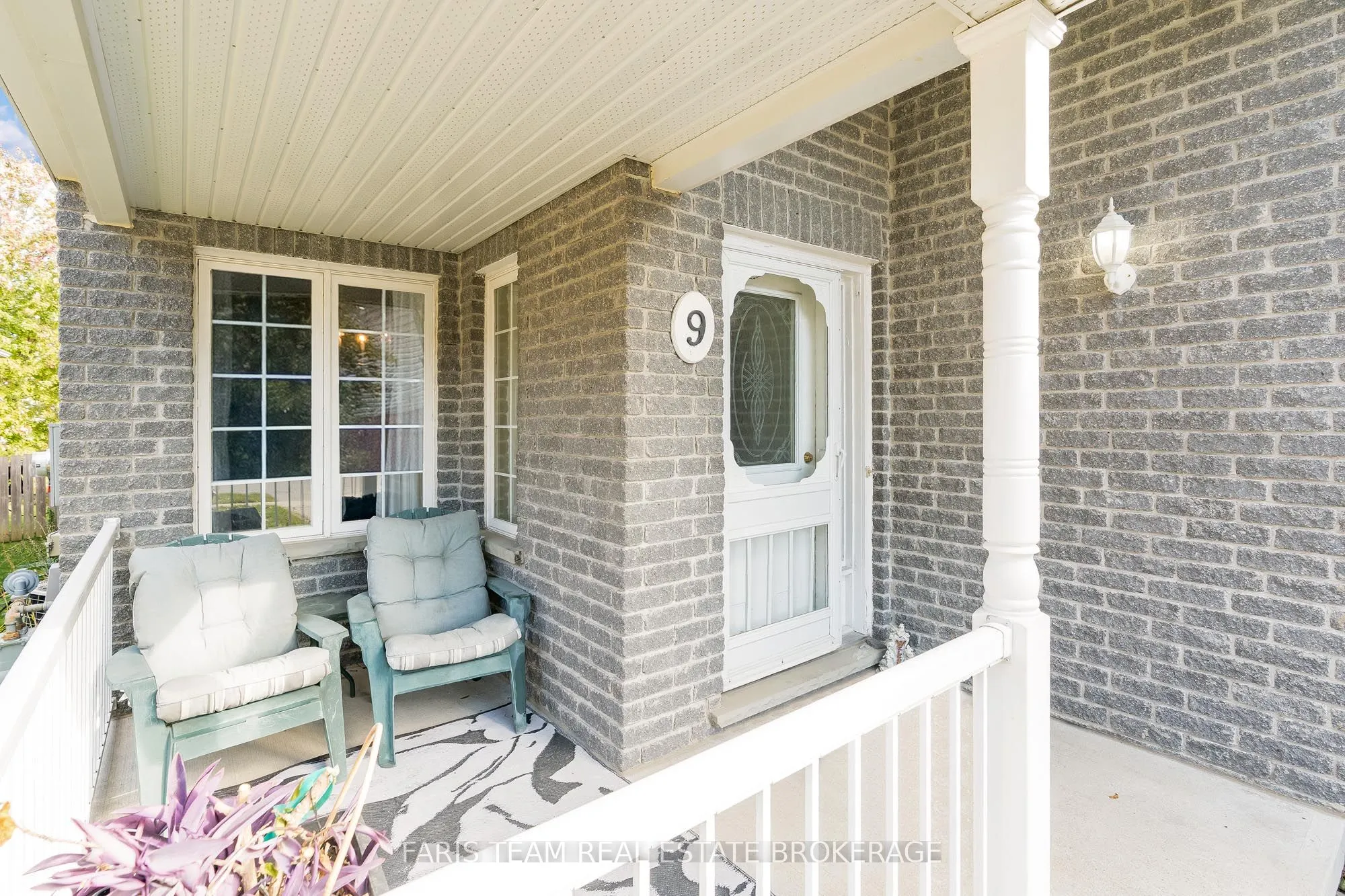 9 Julia Crescent