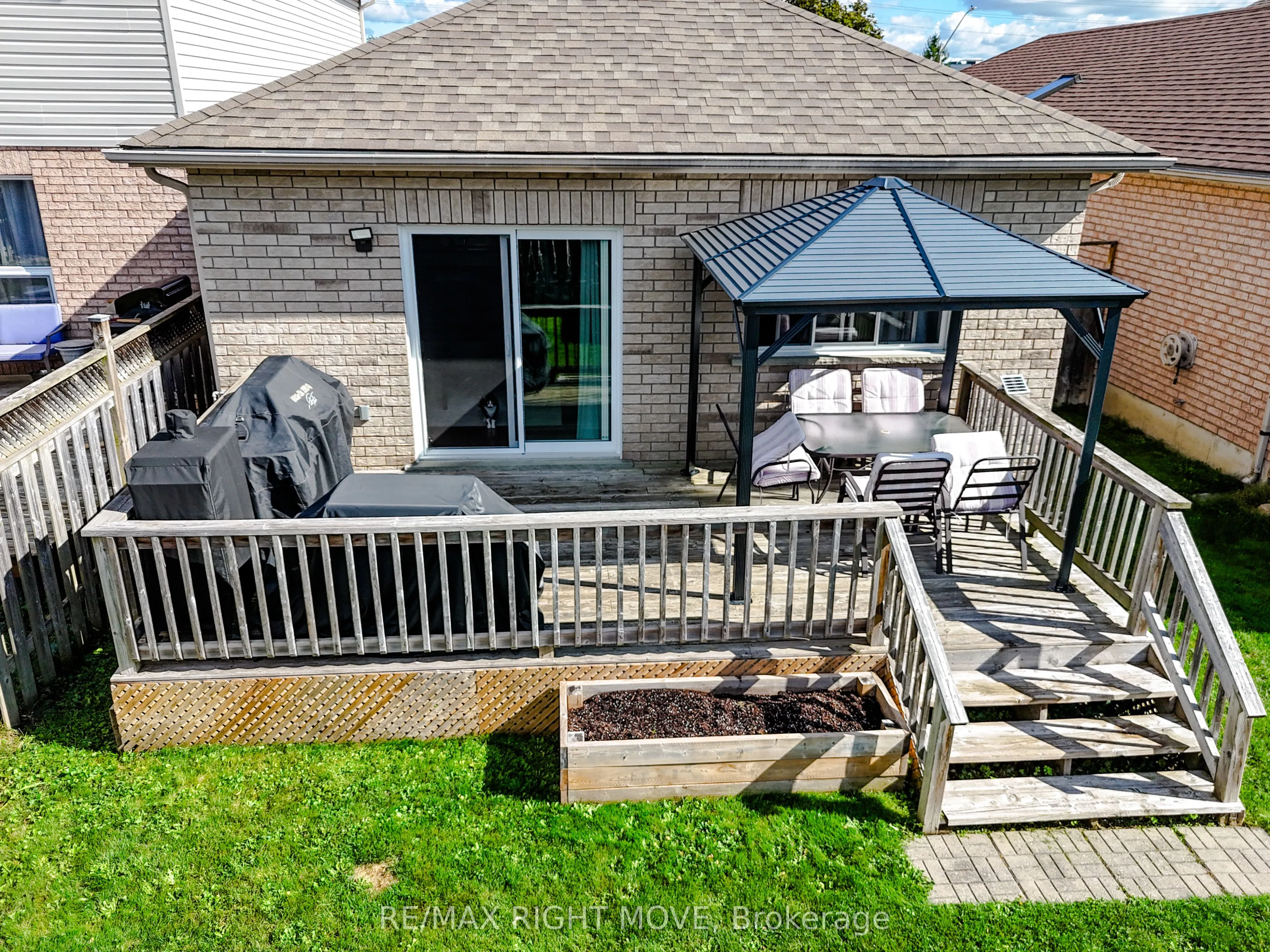 32 Julia Crescent