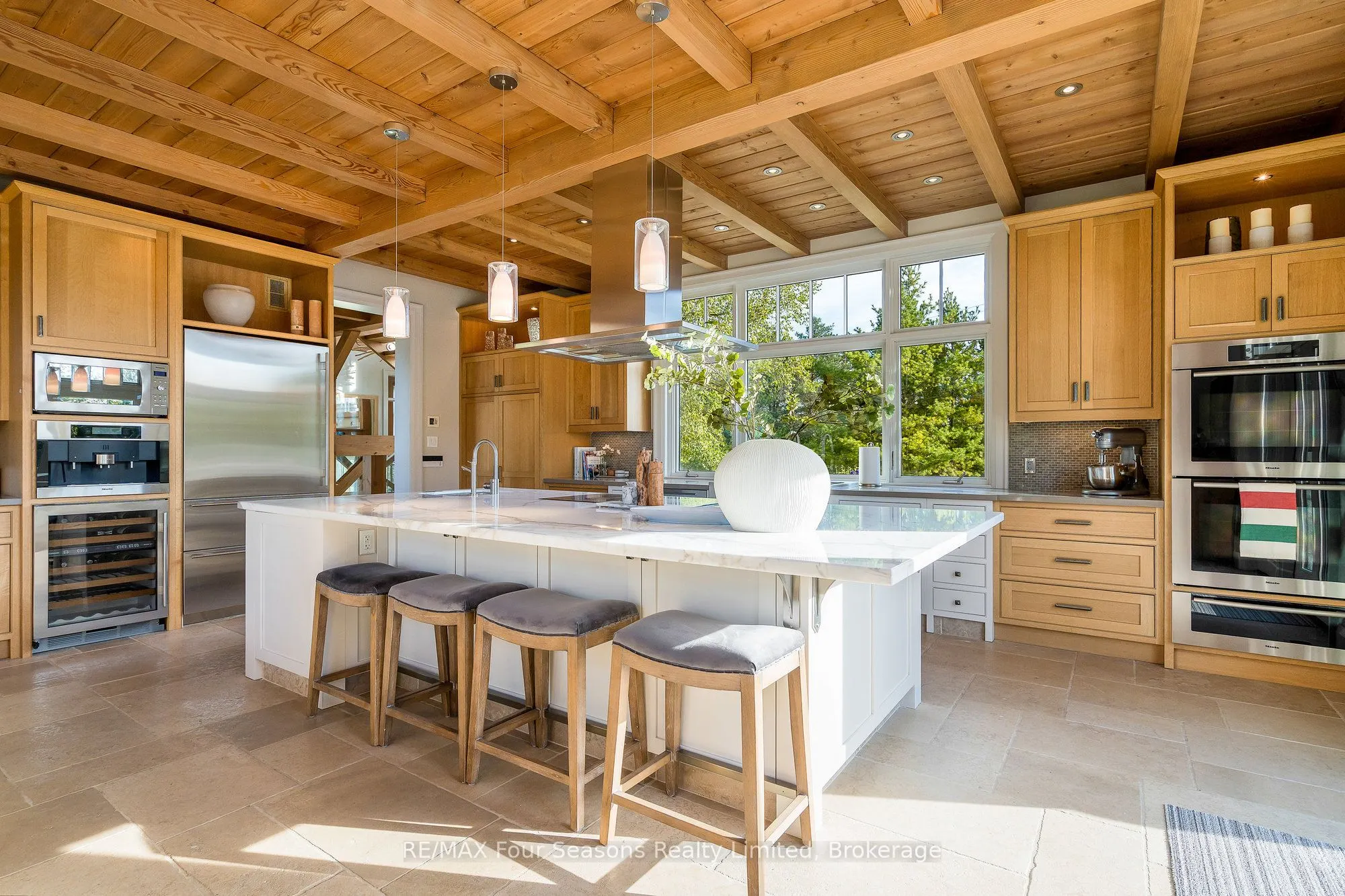 2710 Nottawasaga 10 Concession N