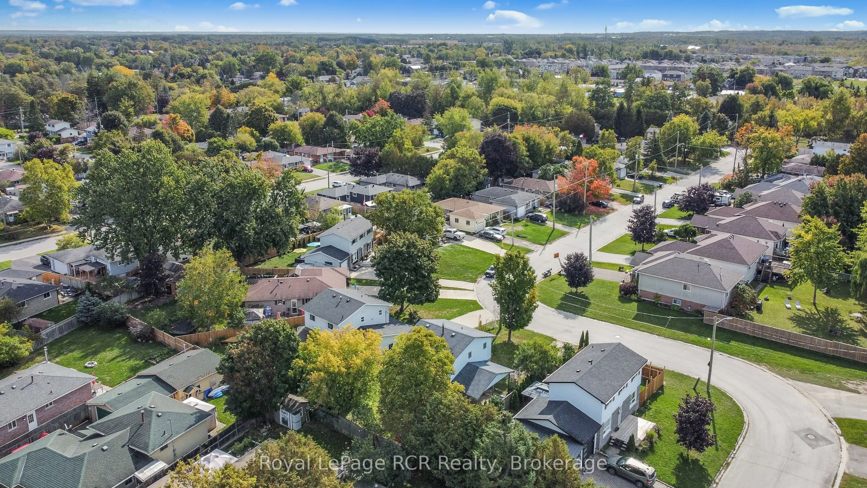 255 Valleyfield Crescent