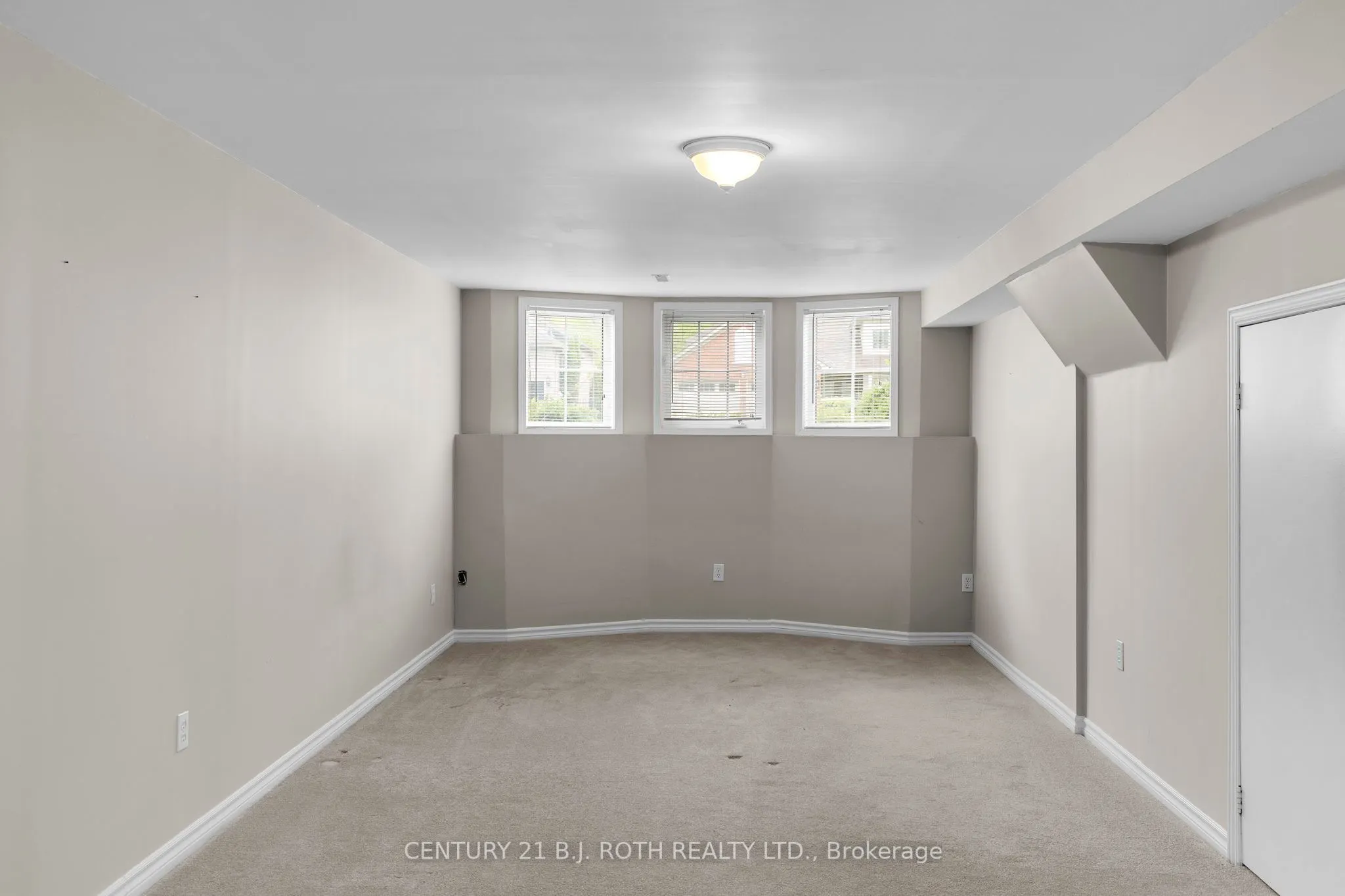 7 TRAILWOOD Place