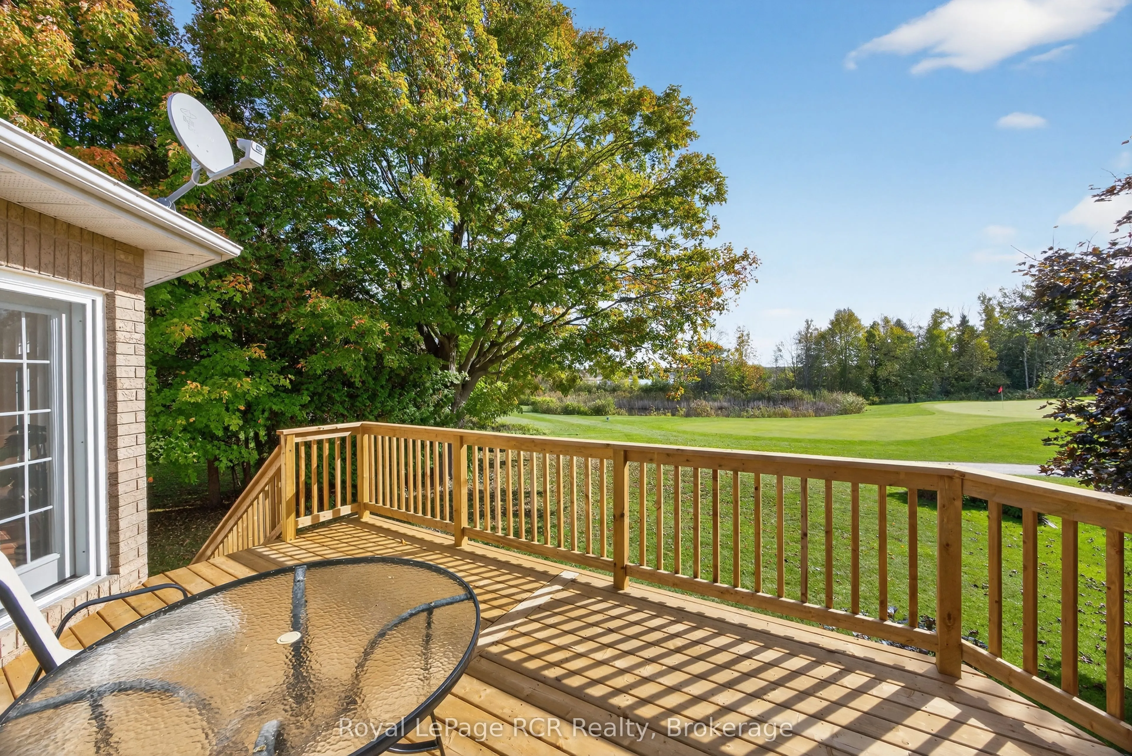 68 Fairway Crescent
