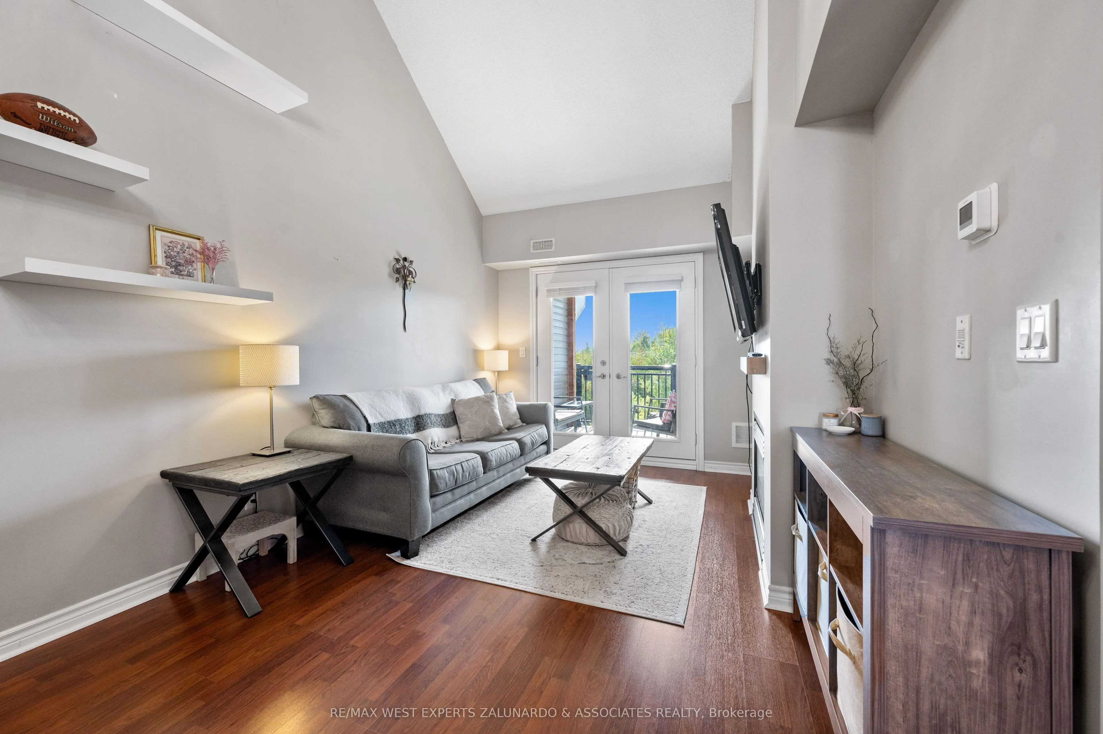 8 Brandy Lane Drive, #305