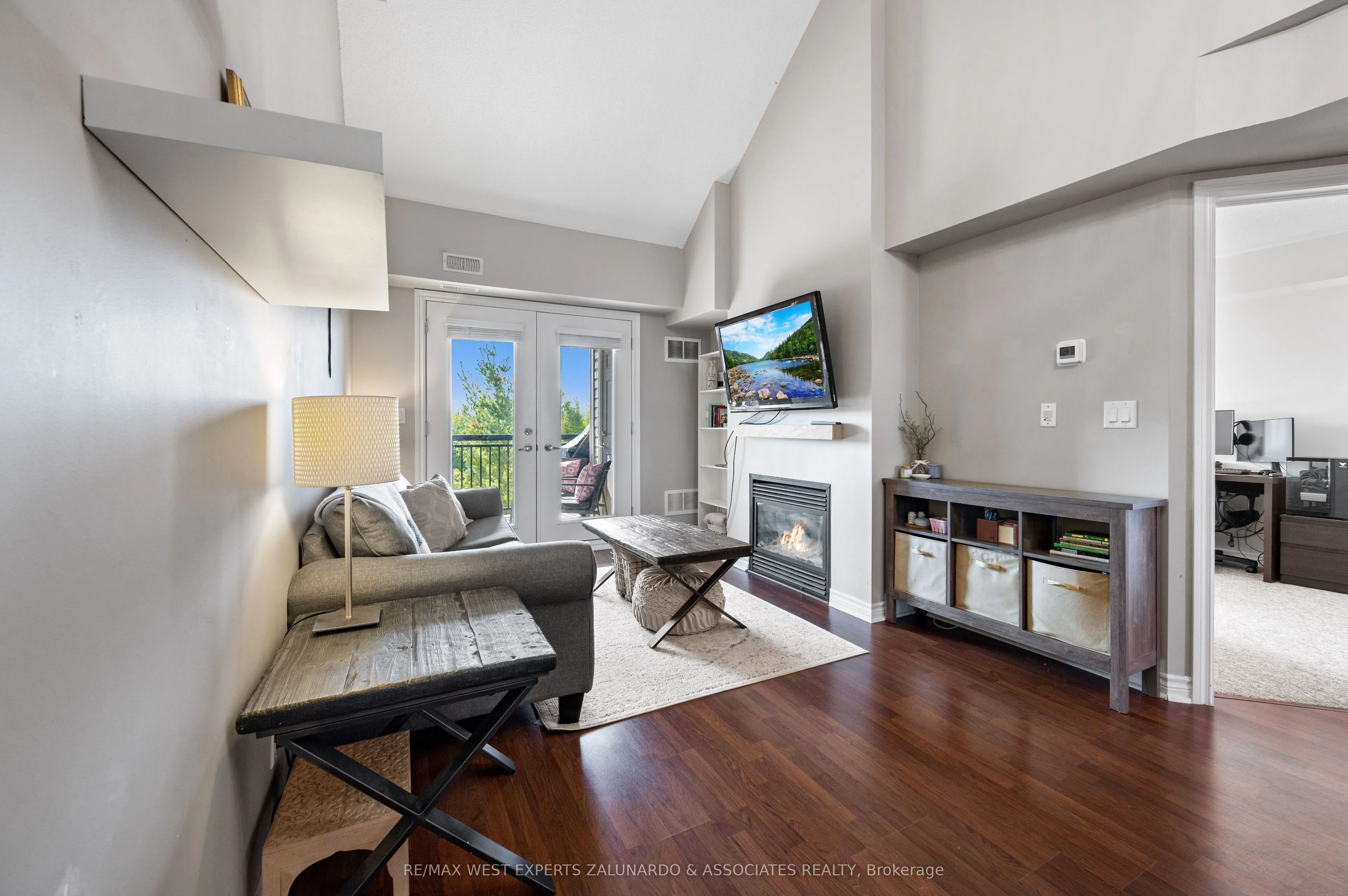 8 Brandy Lane Drive, #305