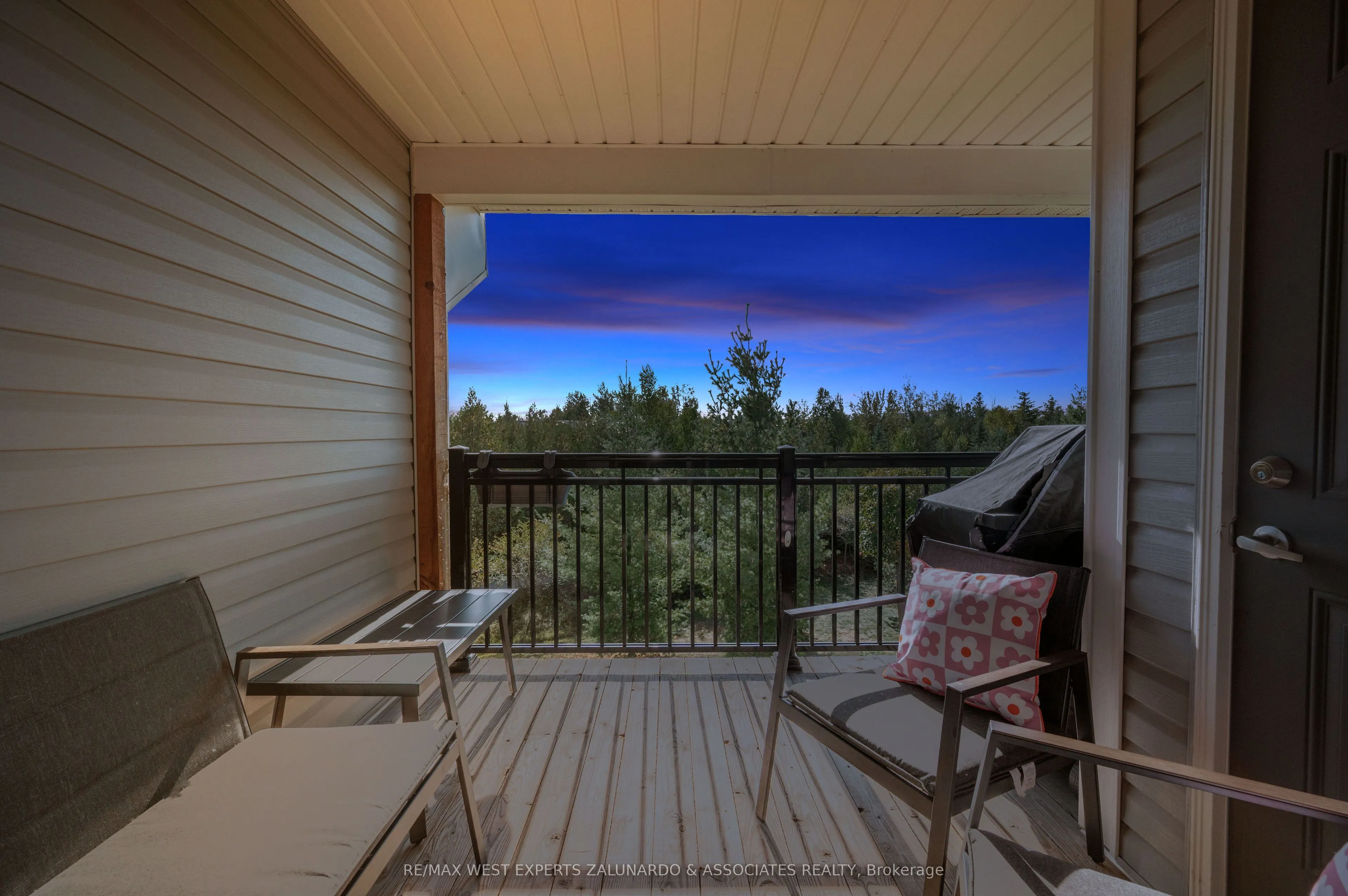 8 Brandy Lane Drive, #305