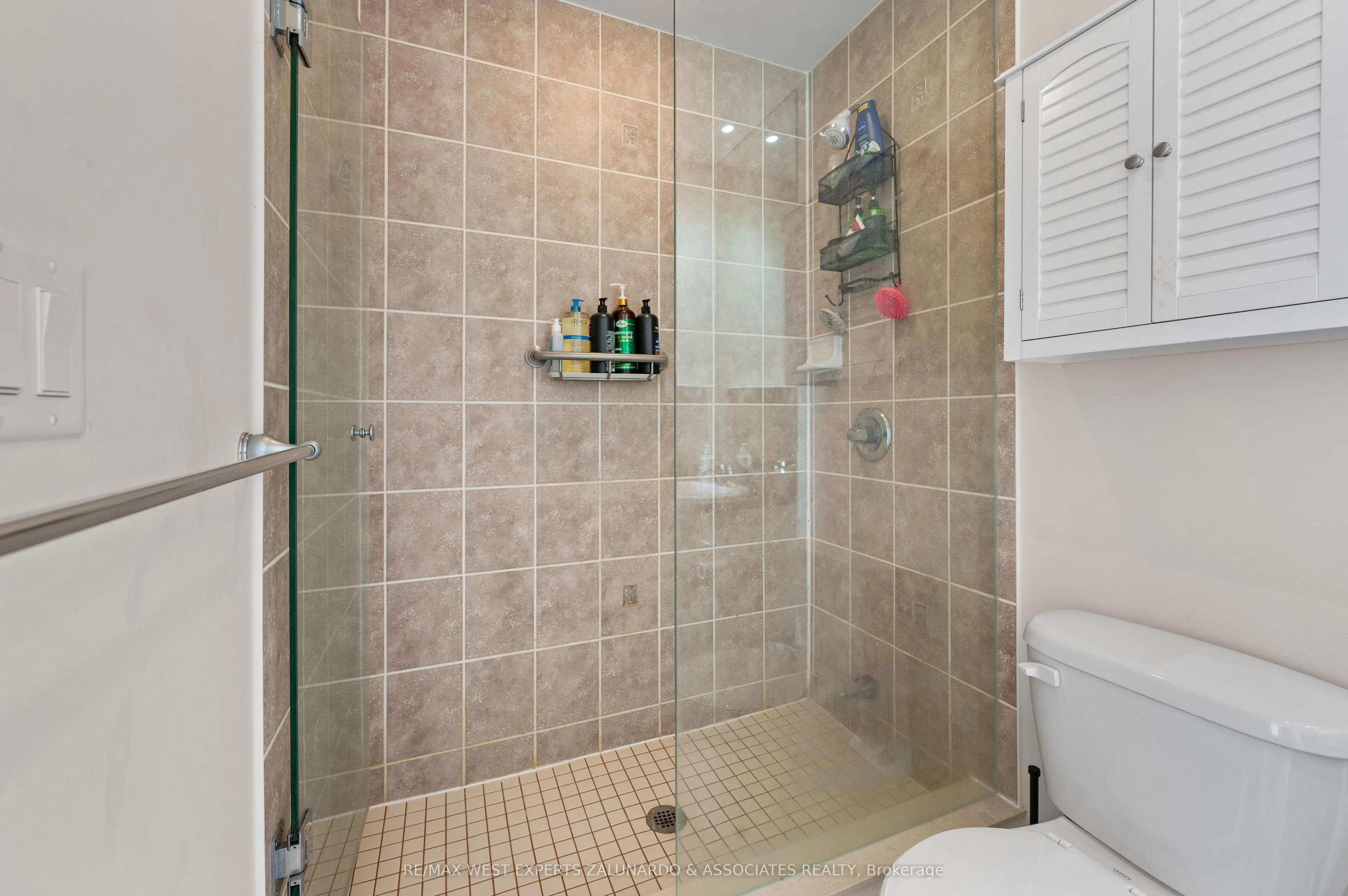 8 Brandy Lane Drive, #305
