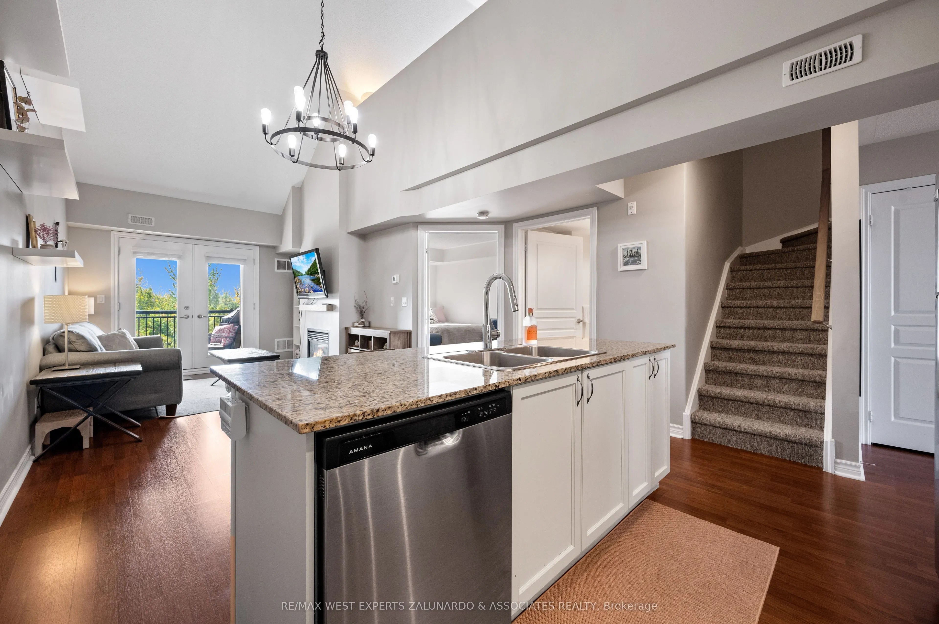 8 Brandy Lane Drive, #305