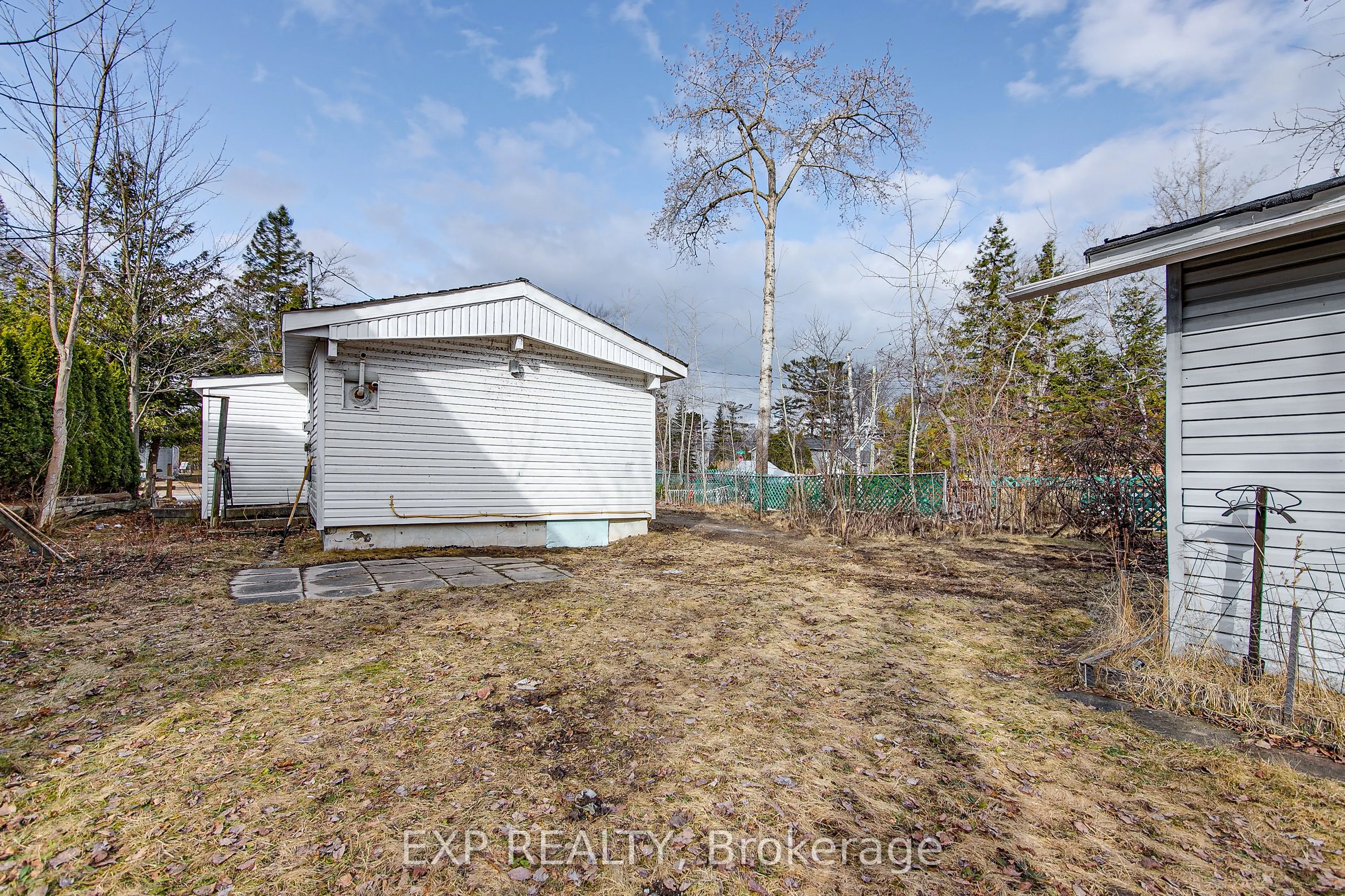 7 60th Street S