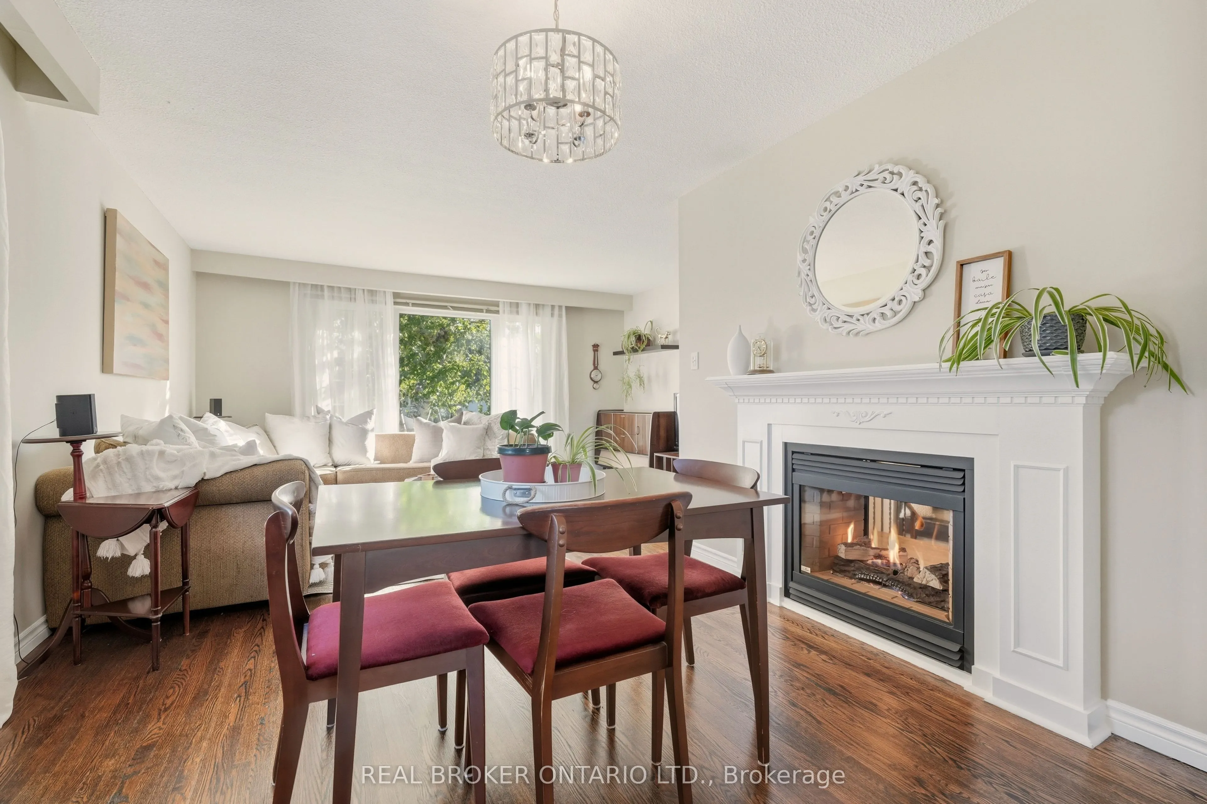 33 Porter Crescent